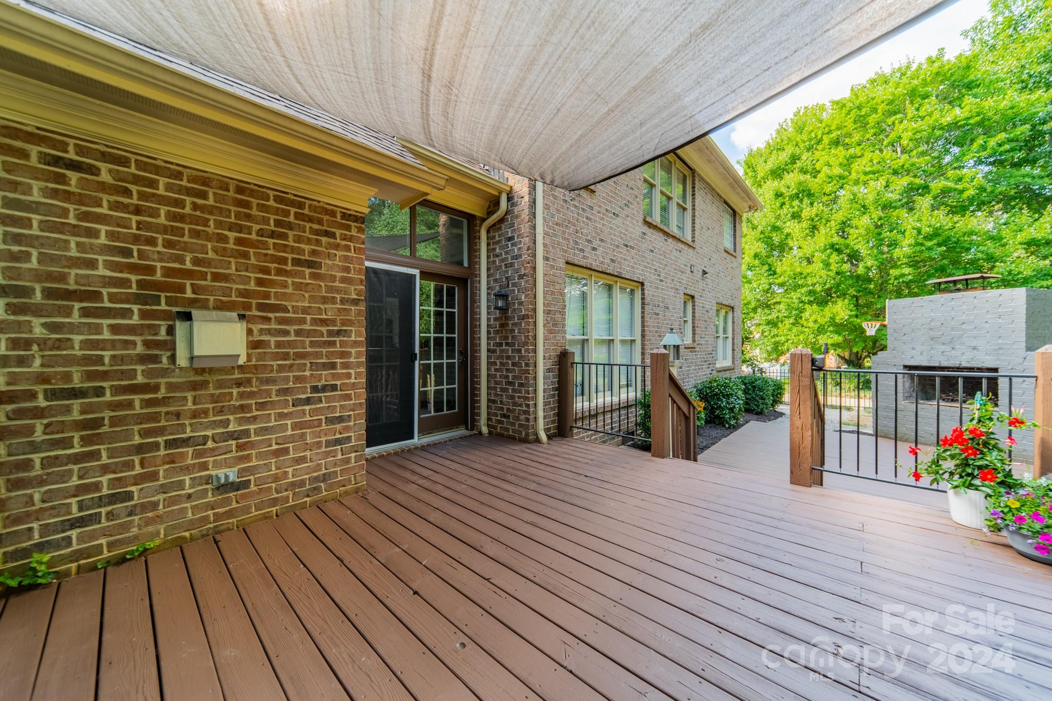 5079 Cramer Woods Drive