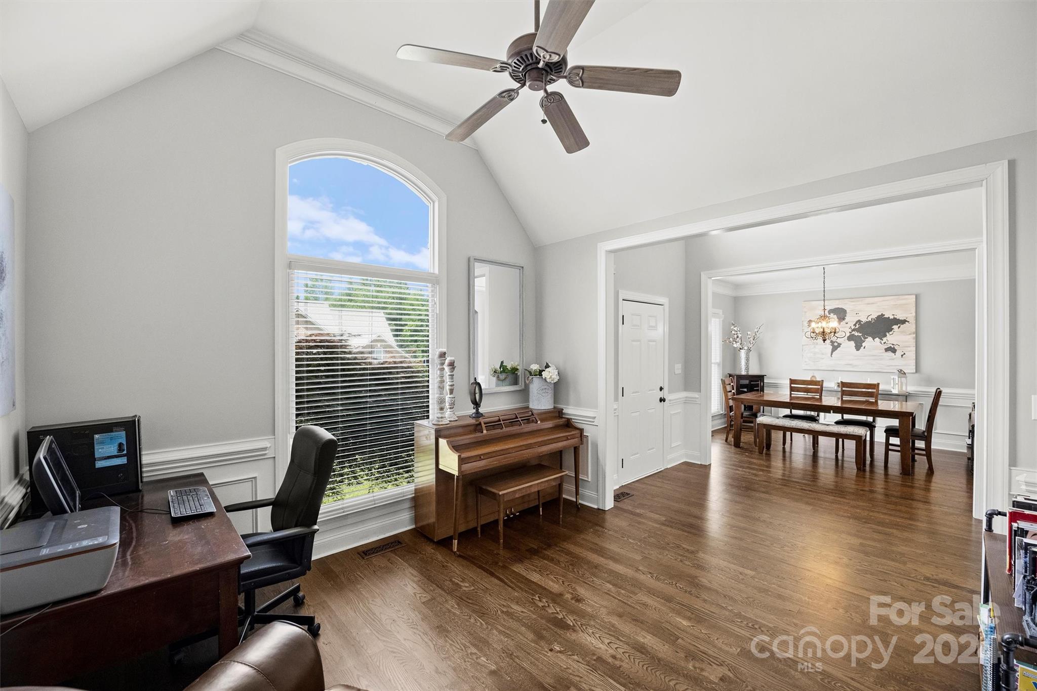 5079 Cramer Woods Drive