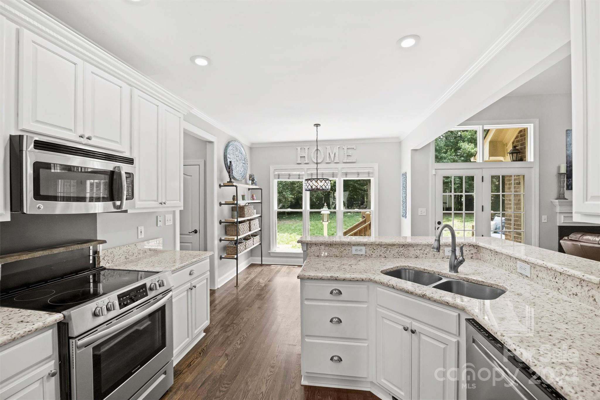 5079 Cramer Woods Drive