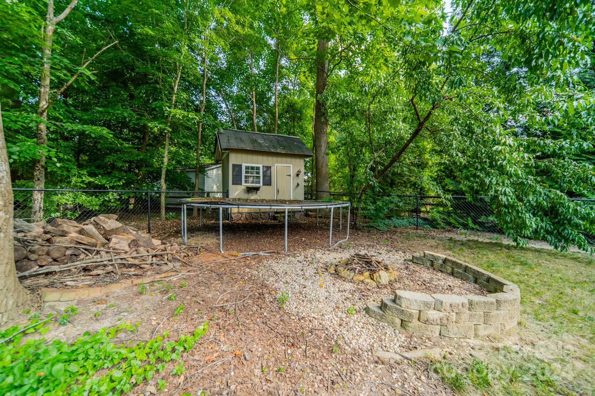 5079 Cramer Woods Drive