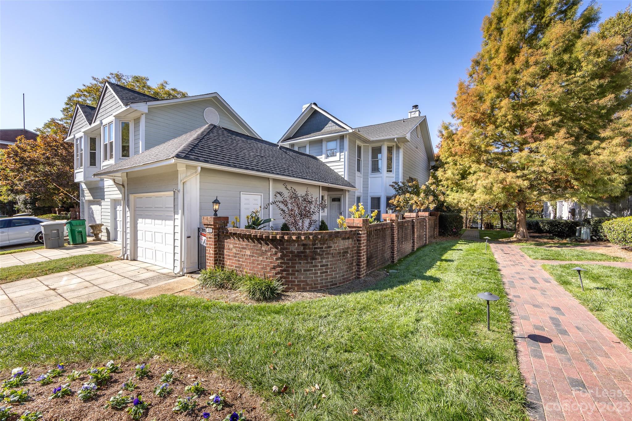 412 Clarkson Green Street