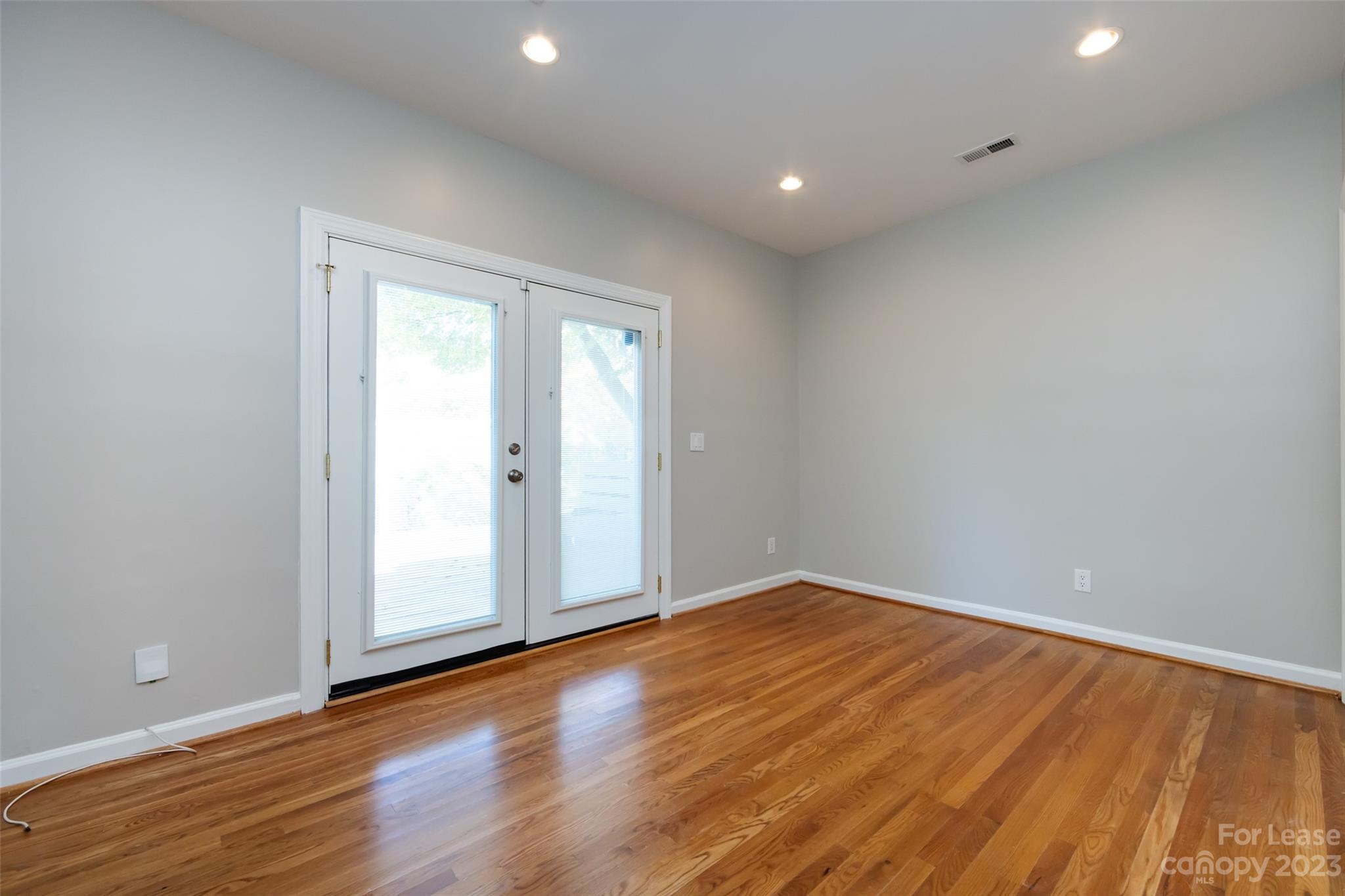 412 Clarkson Green Street