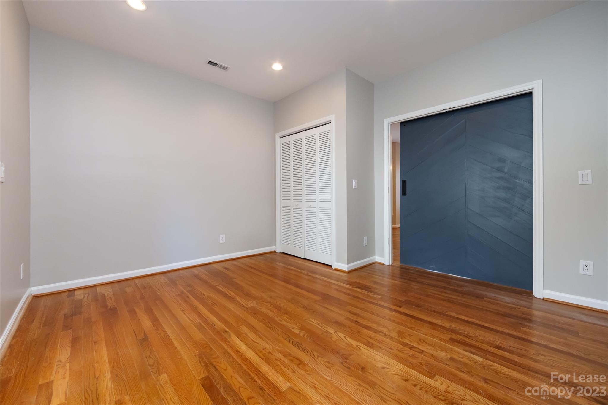 412 Clarkson Green Street