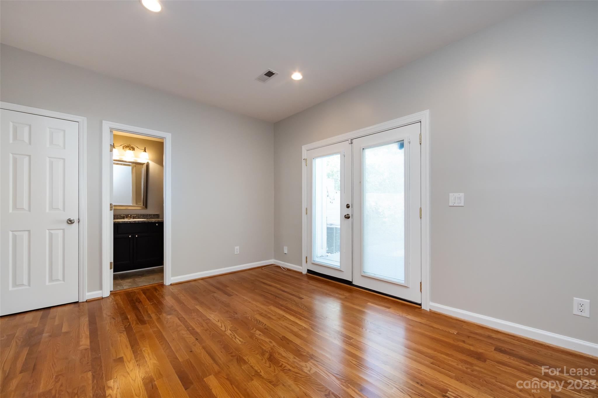 412 Clarkson Green Street