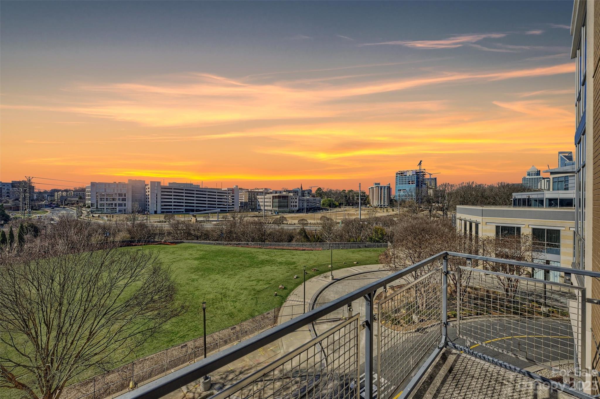 1133 Metropolitan Avenue Unit: 313