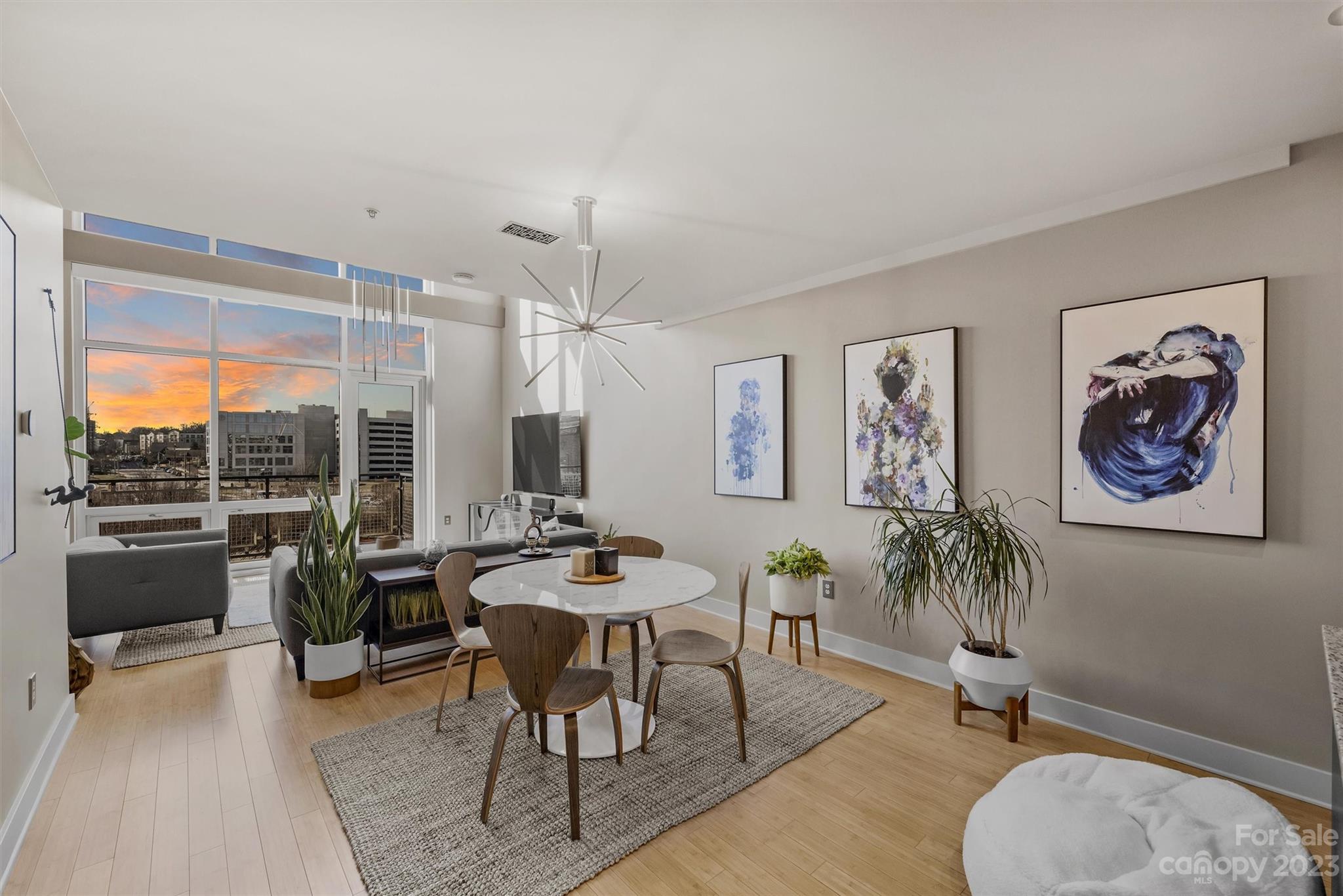 1133 Metropolitan Avenue Unit: 313