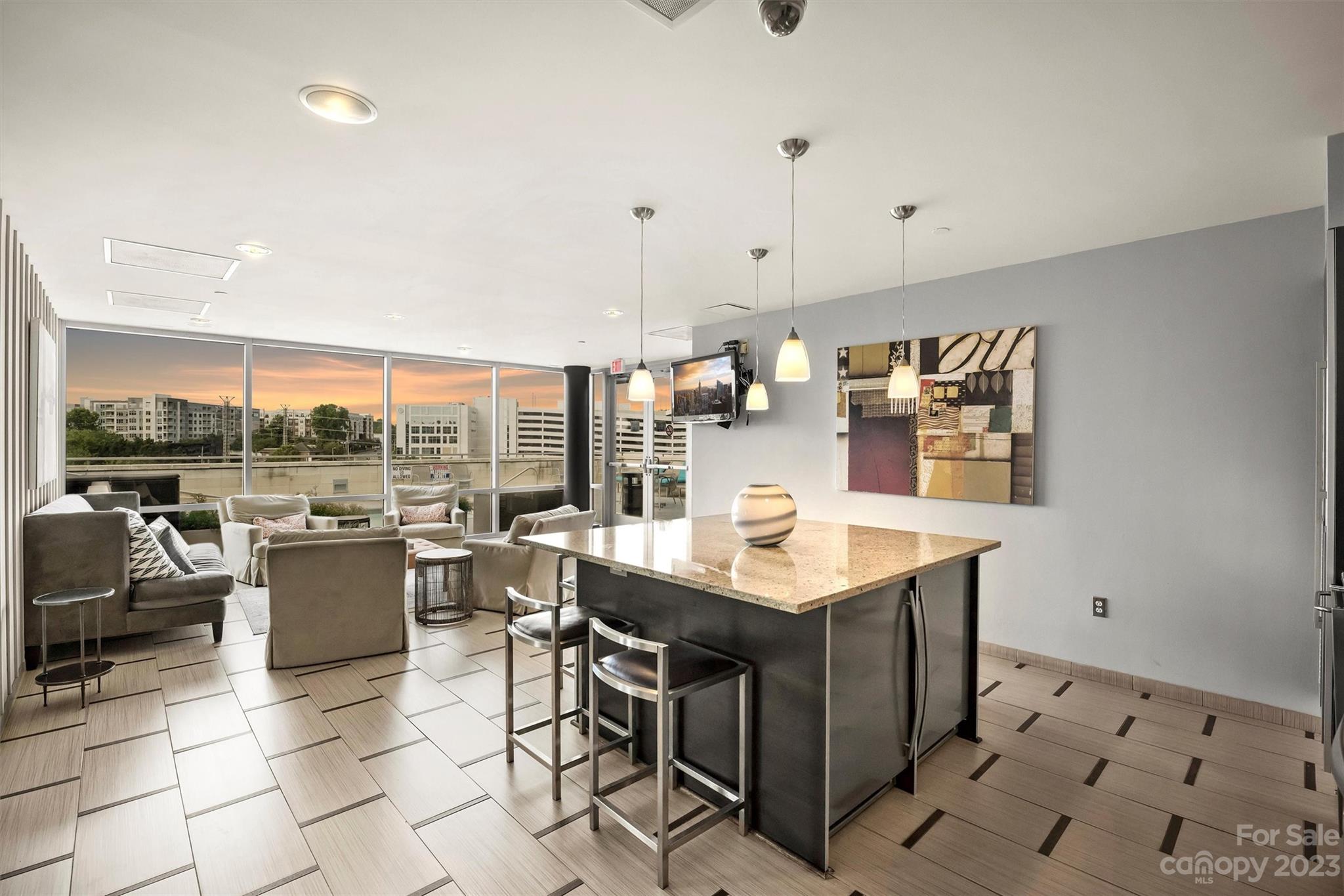 1133 Metropolitan Avenue Unit: 313