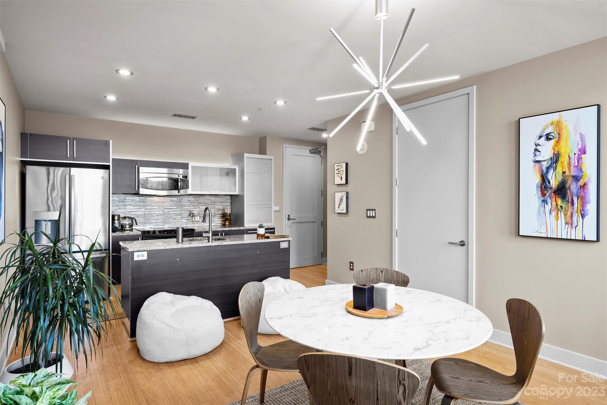 1133 Metropolitan Avenue Unit: 313