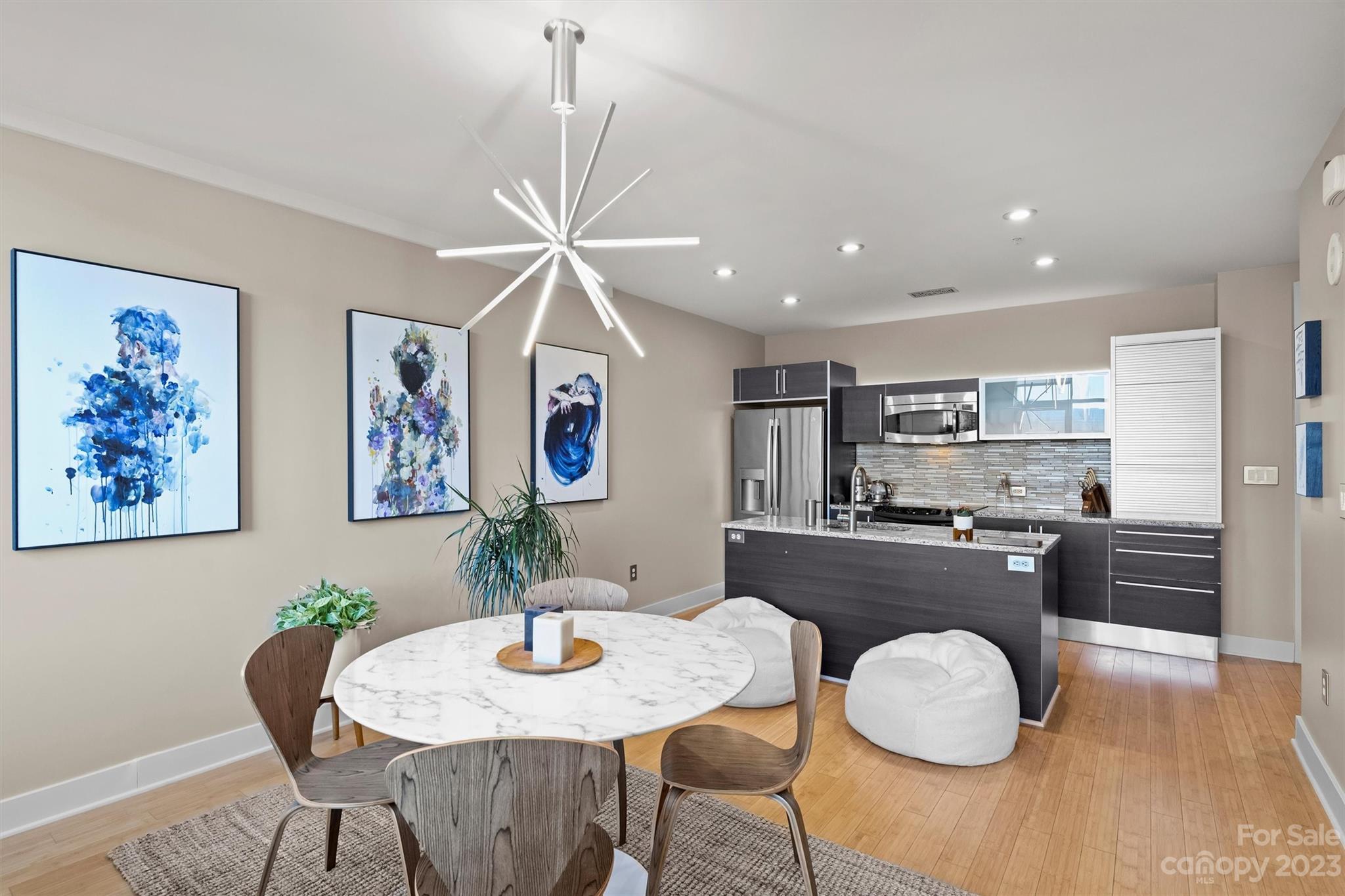 1133 Metropolitan Avenue Unit: 313