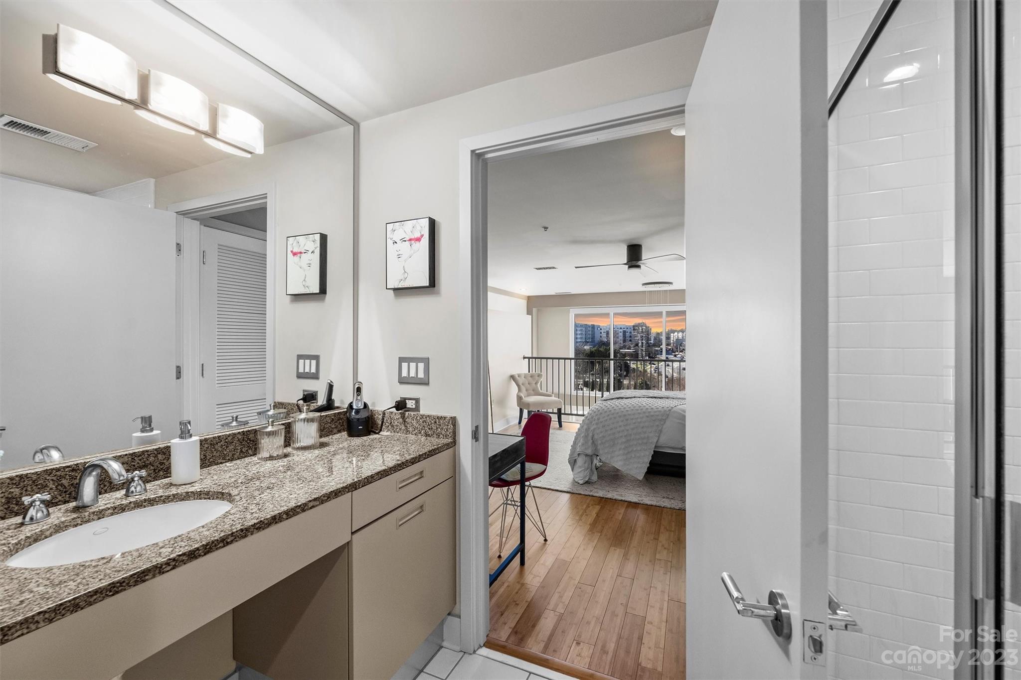 1133 Metropolitan Avenue Unit: 313