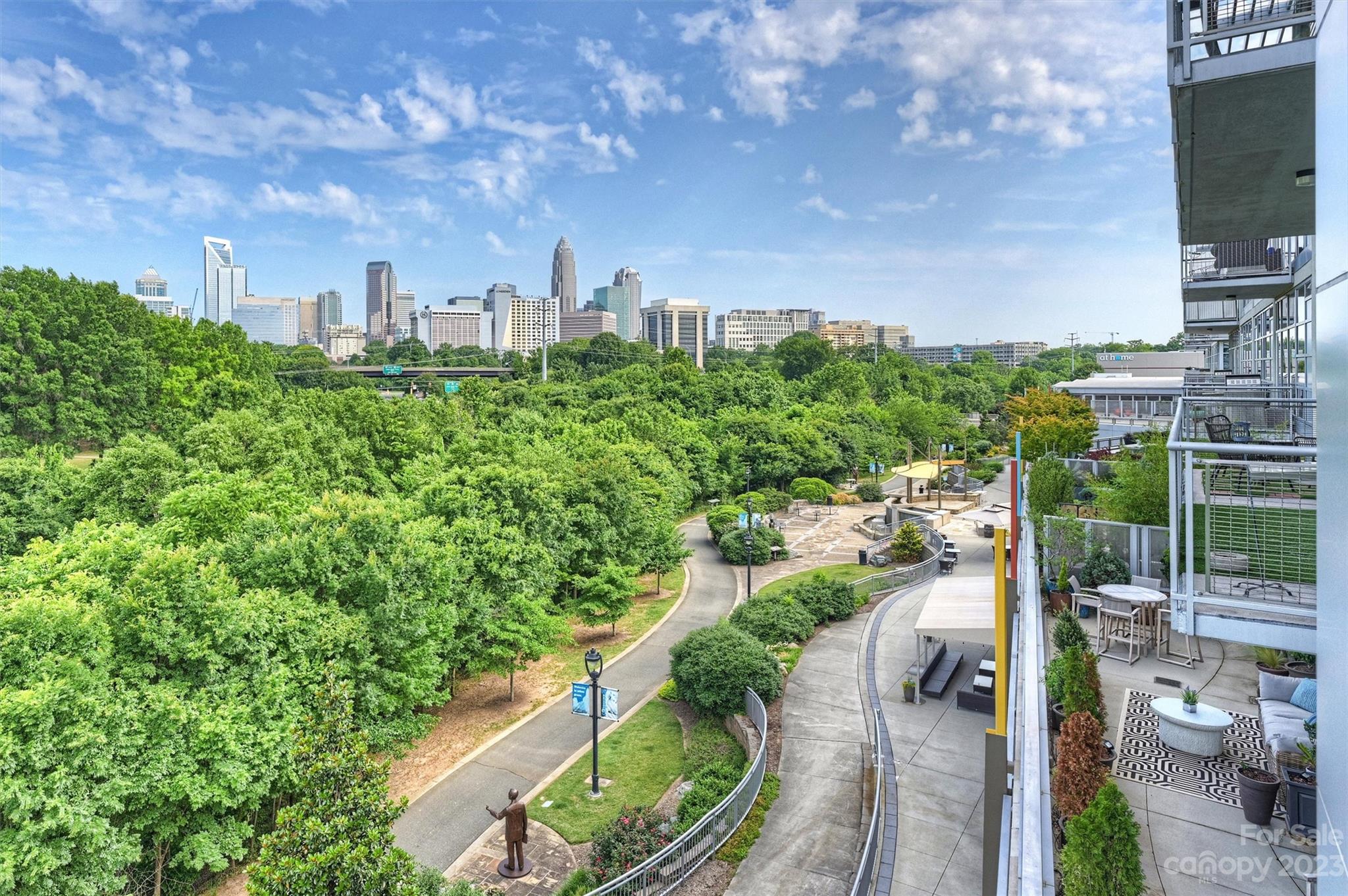 1133 Metropolitan Avenue Unit: 313