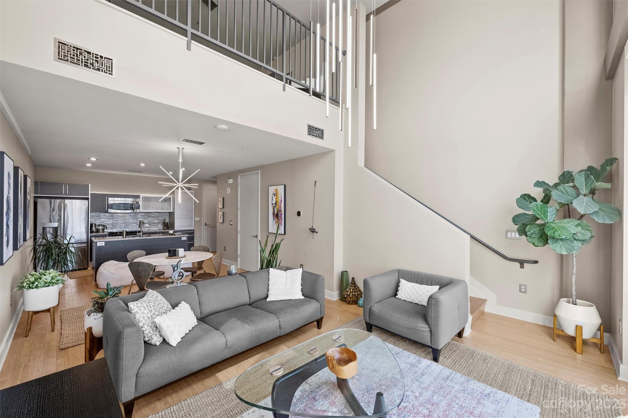 1133 Metropolitan Avenue Unit: 313