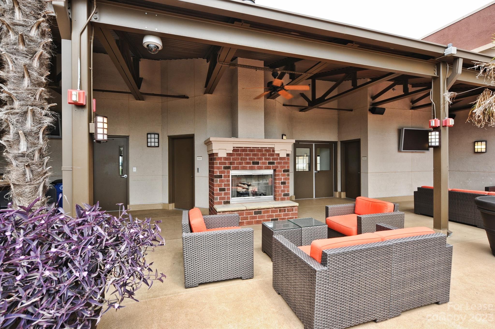 715 N Graham Street Unit: 603