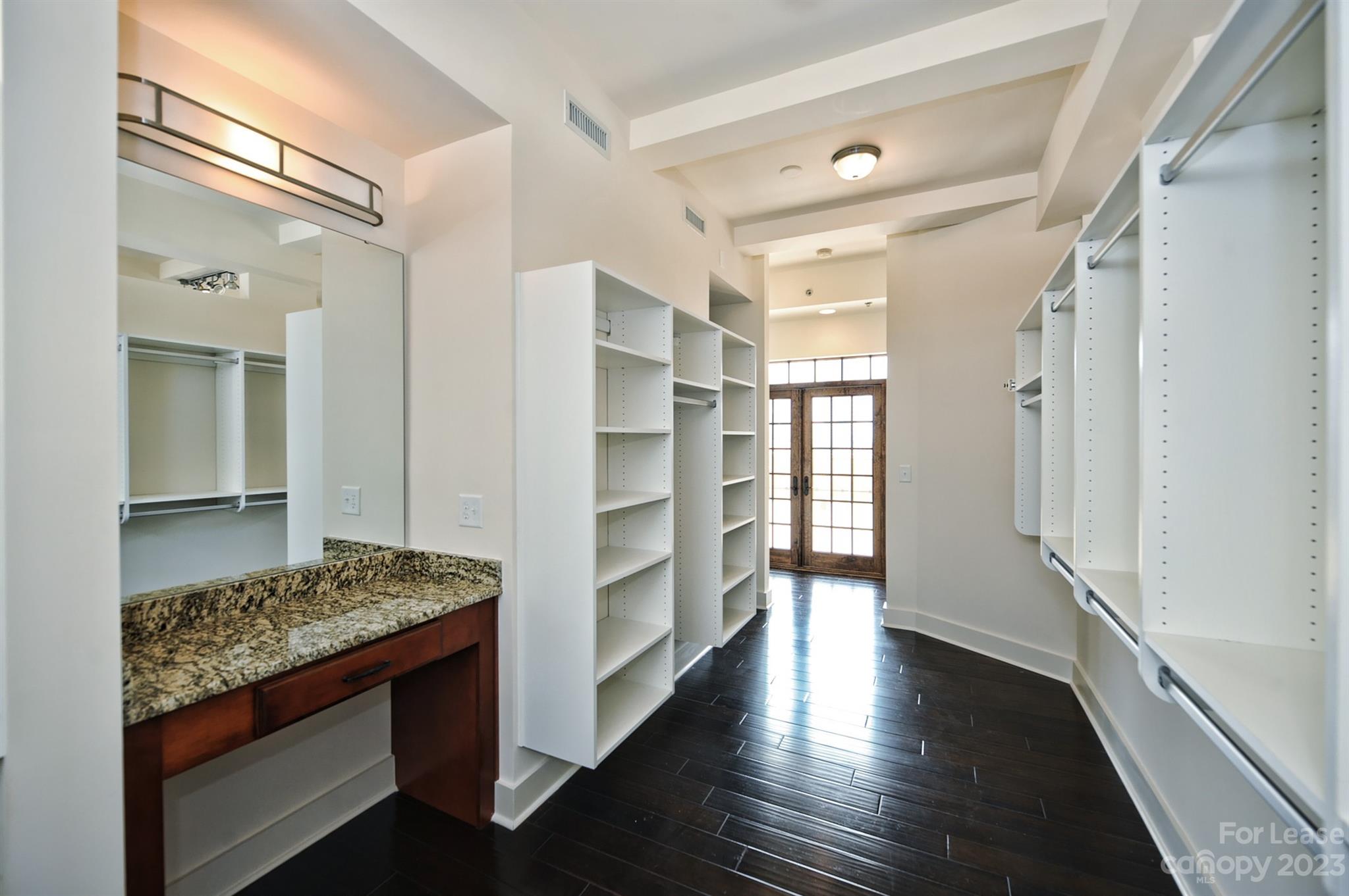 715 N Graham Street Unit: 603