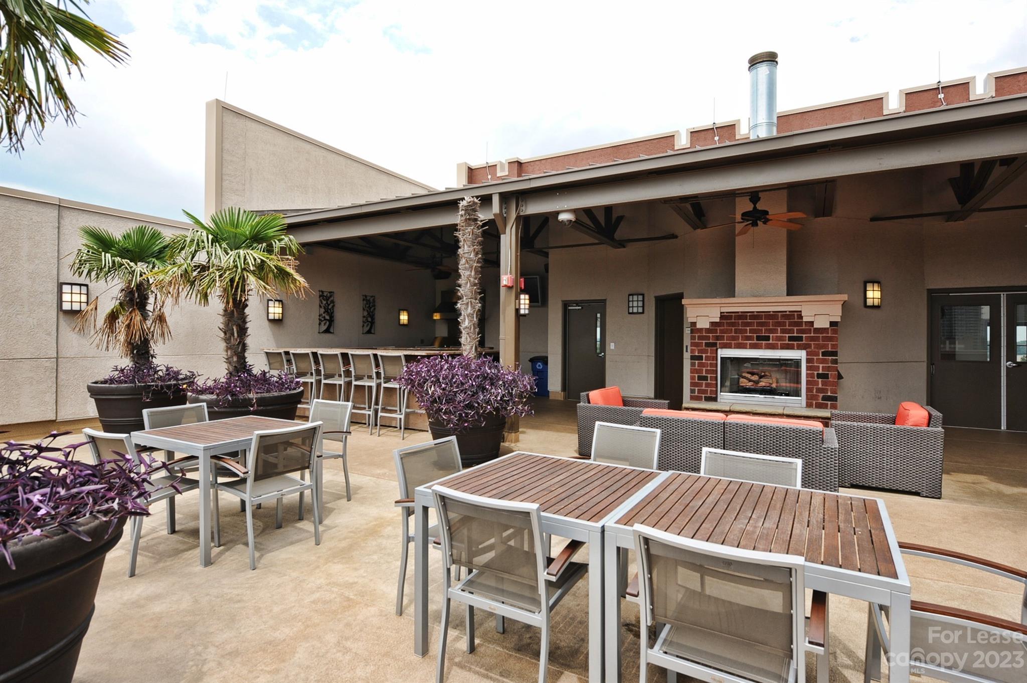 715 N Graham Street Unit: 603