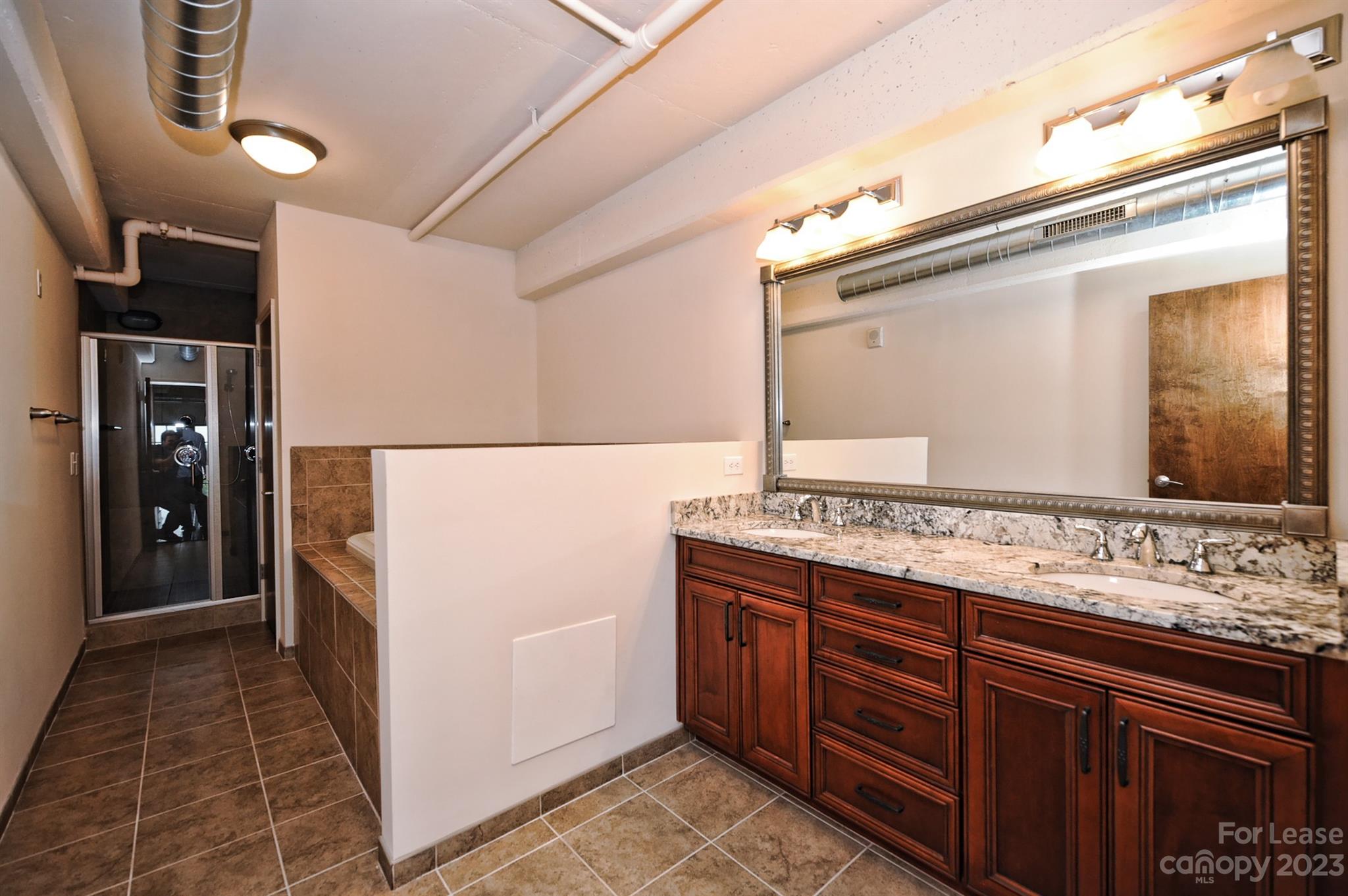 715 N Graham Street Unit: 603