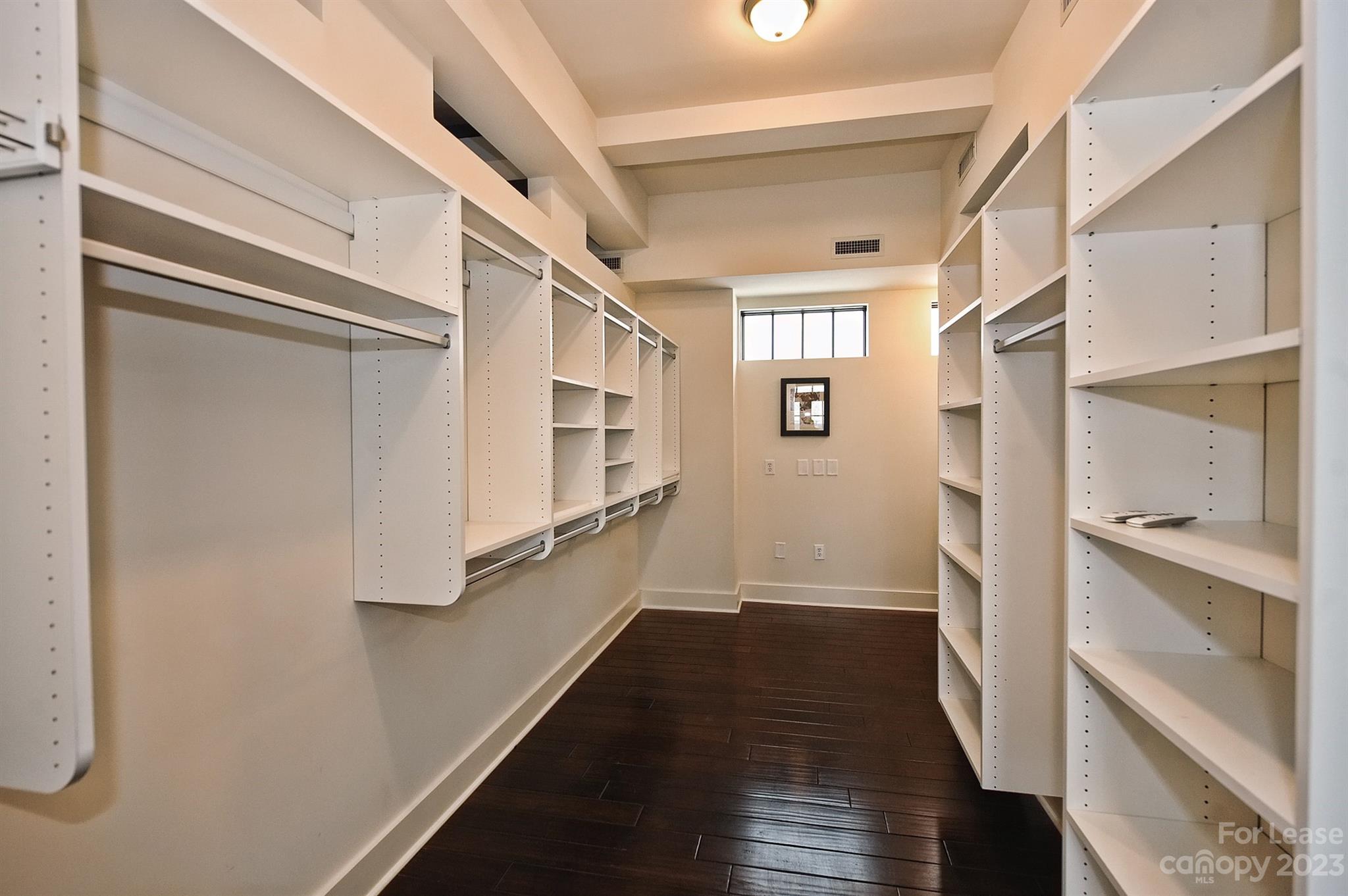 715 N Graham Street Unit: 603