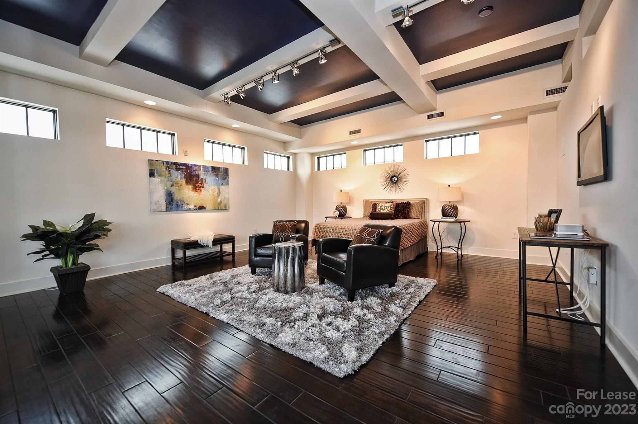 715 N Graham Street Unit: 603