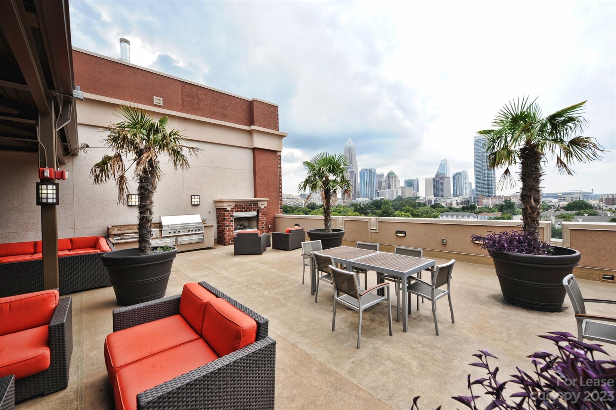 715 N Graham Street Unit: 603