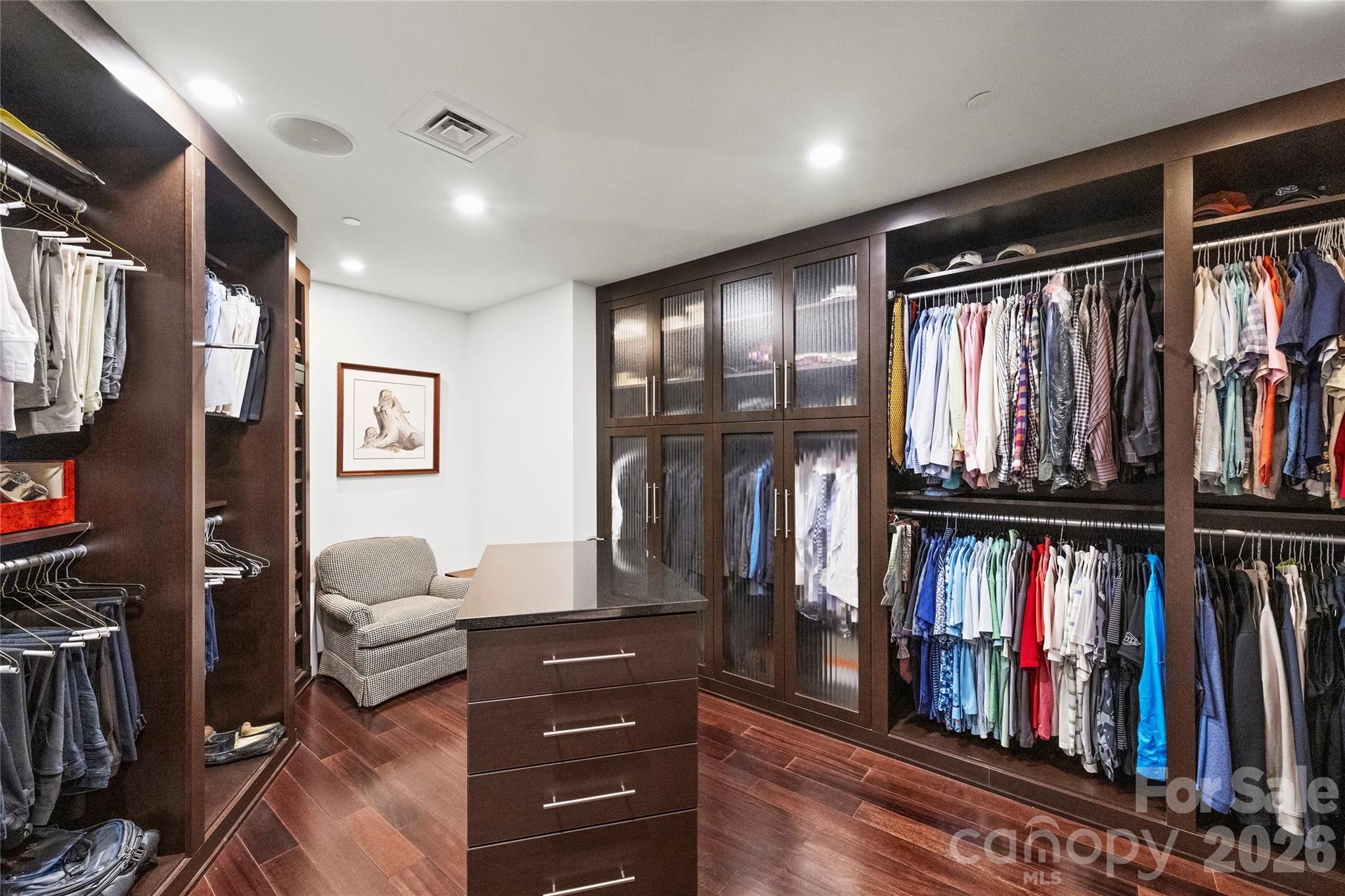 139 S Tryon Street Unit: 6