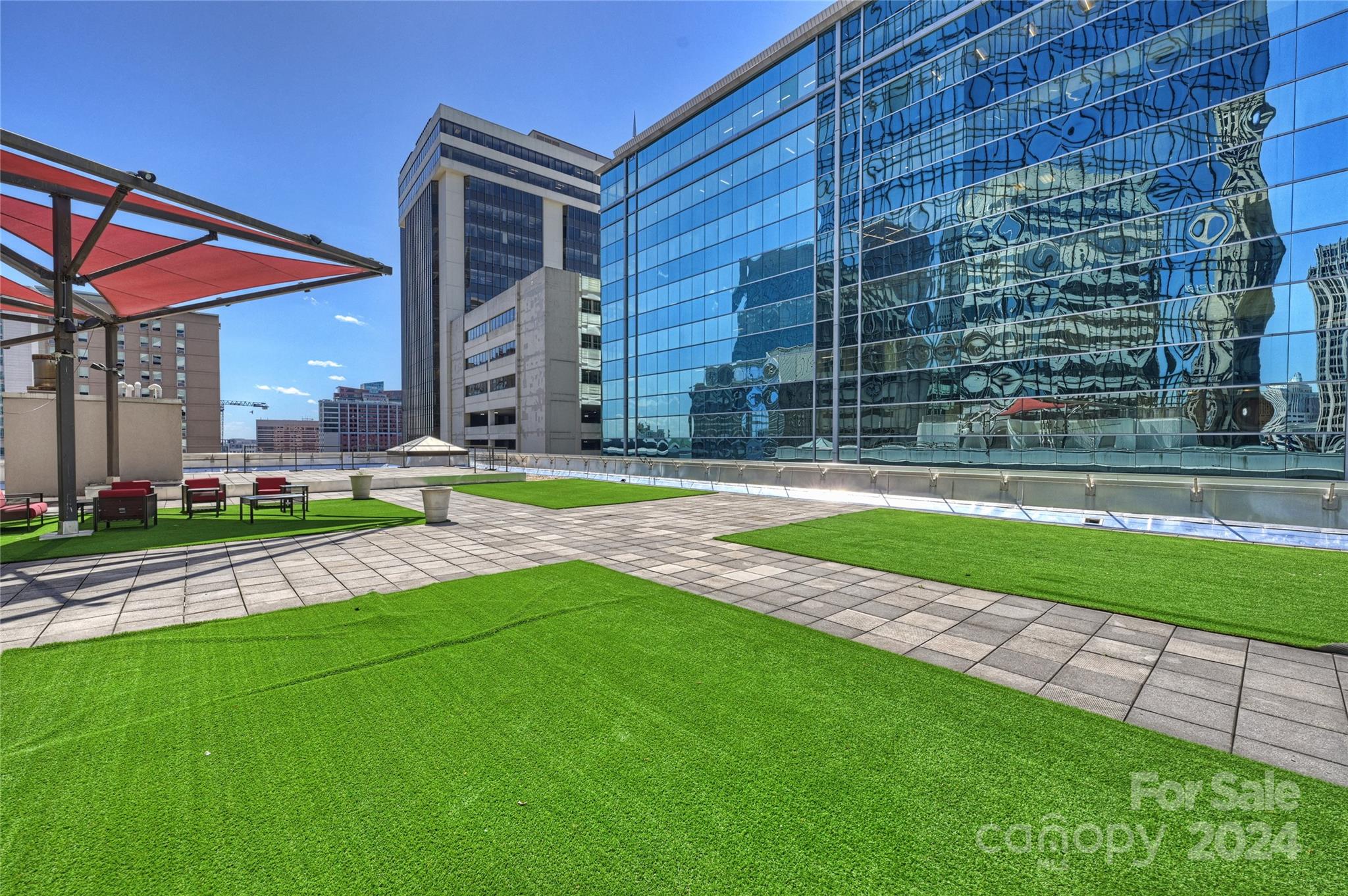 139 S Tryon Street Unit: 6