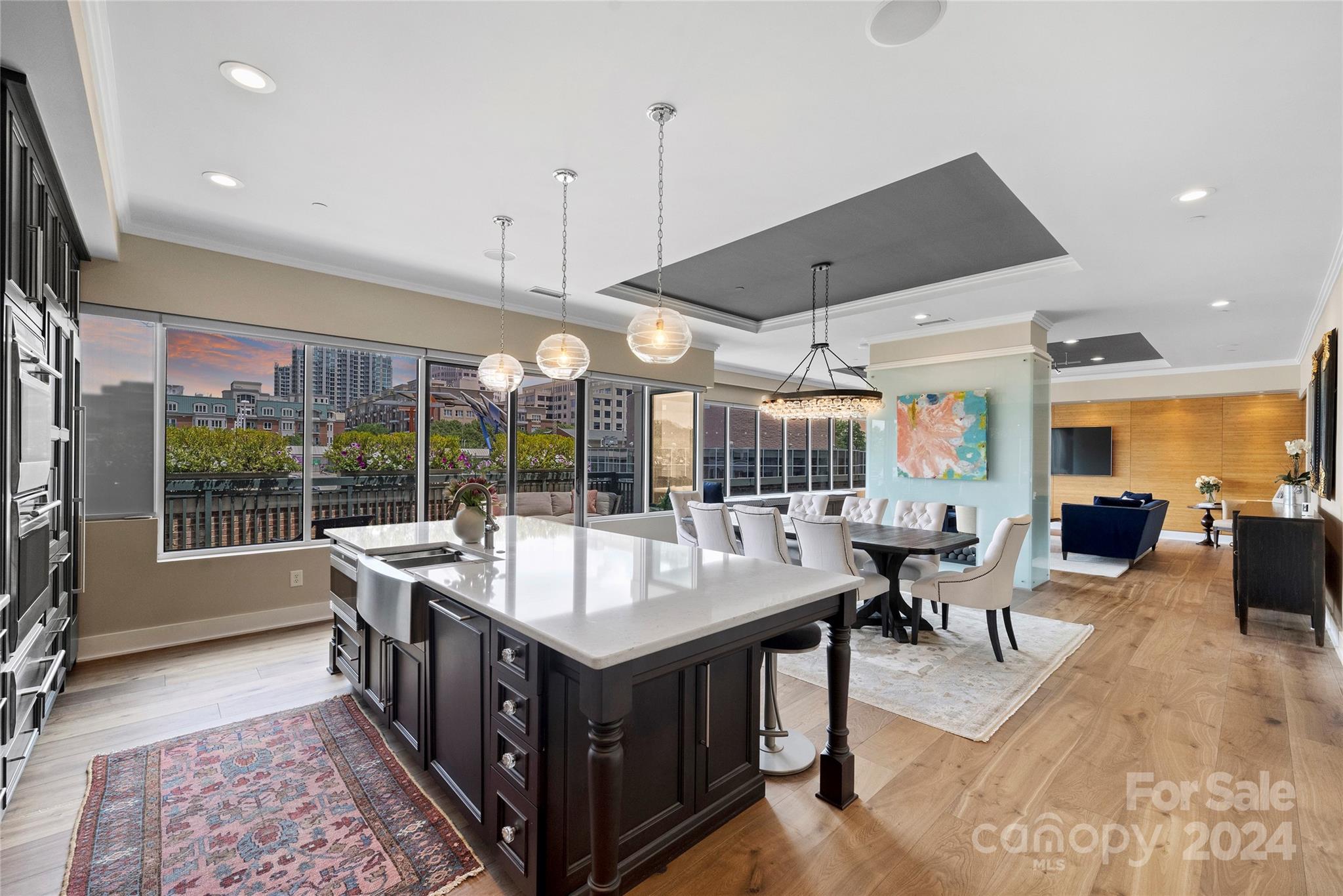 229 N Church Street Unit: 404