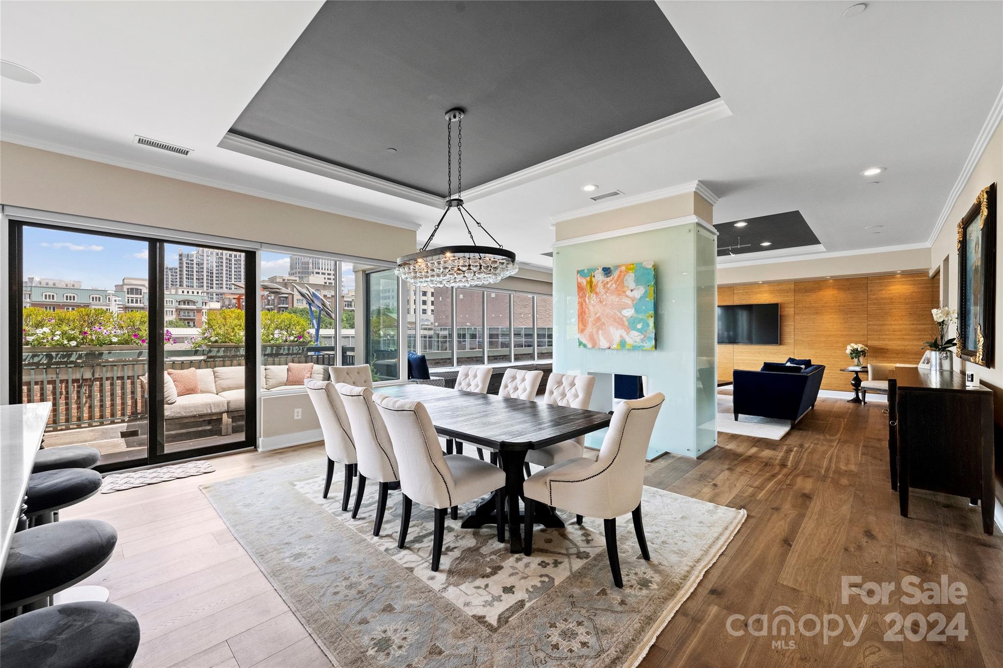 229 N Church Street Unit: 404