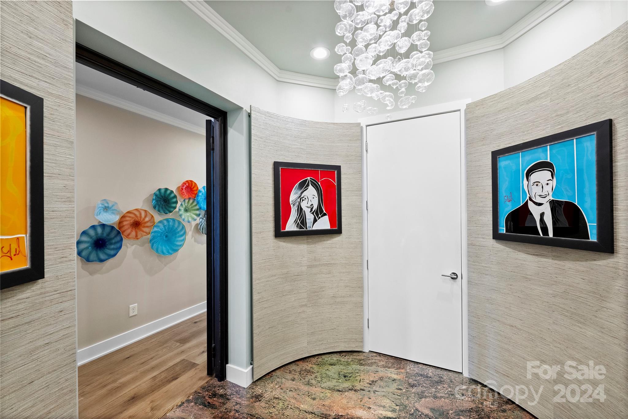 229 N Church Street Unit: 404