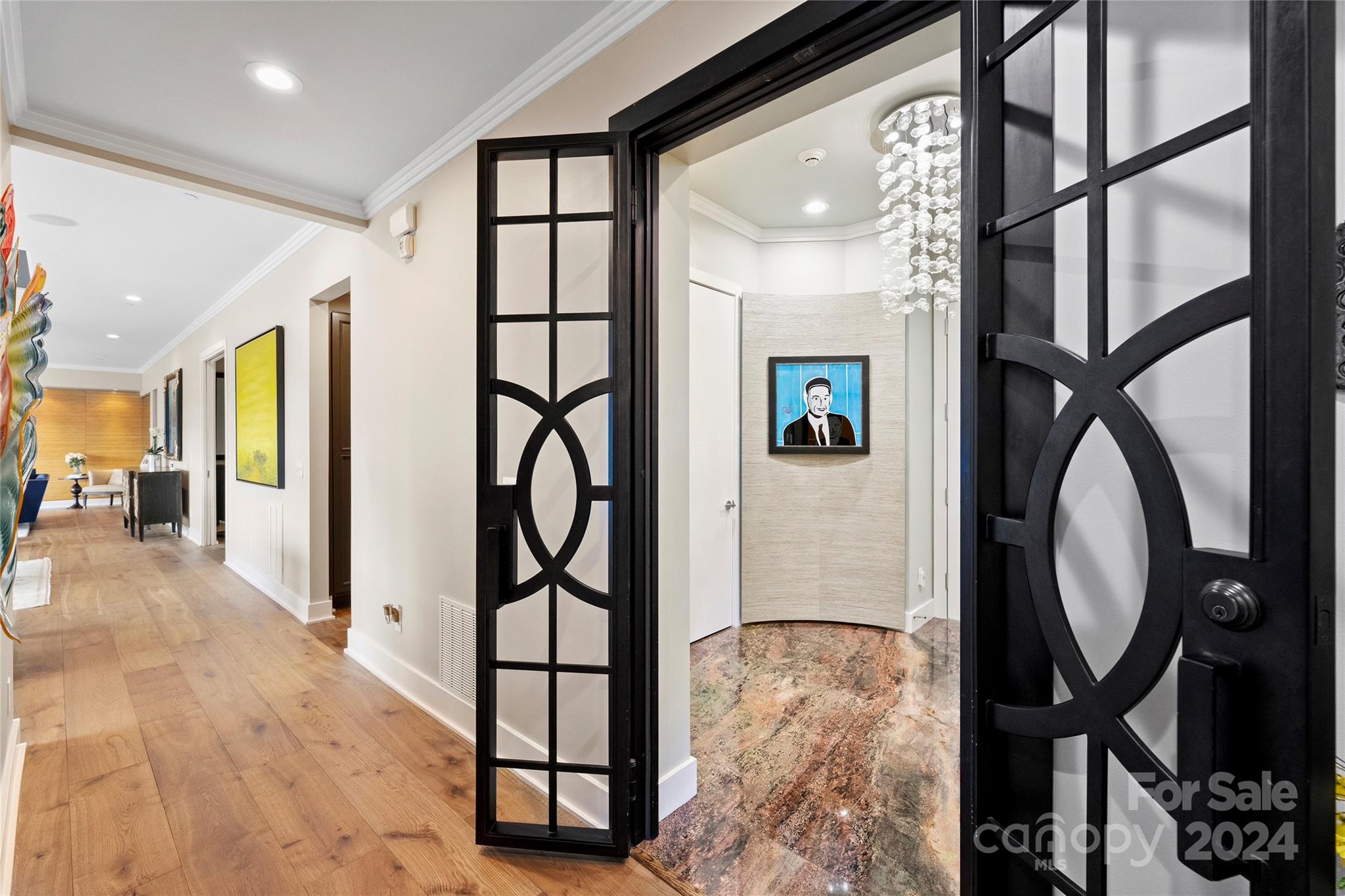 229 N Church Street Unit: 404