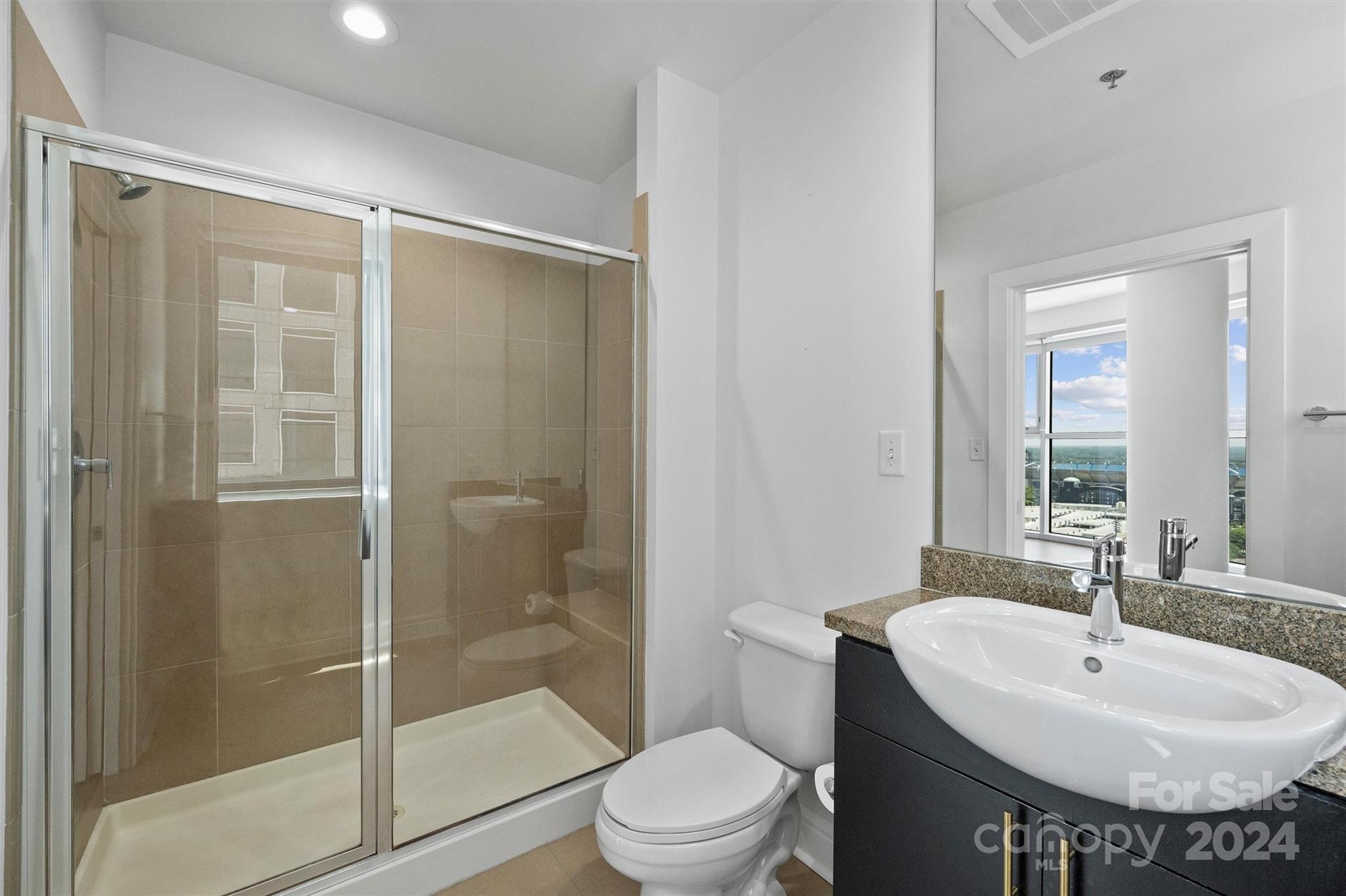 333 W Trade Street Unit: 1610