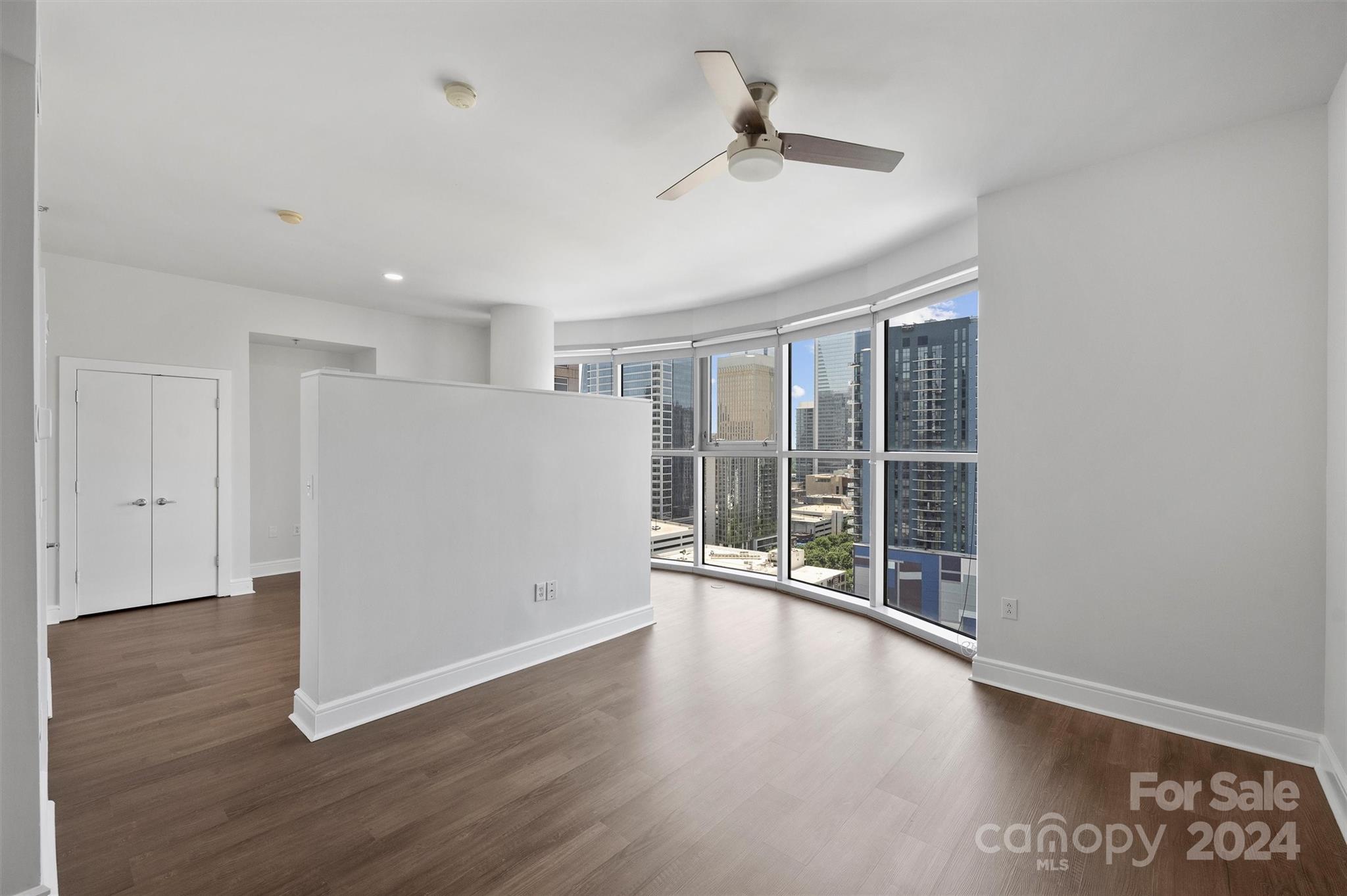 333 W Trade Street Unit: 1610