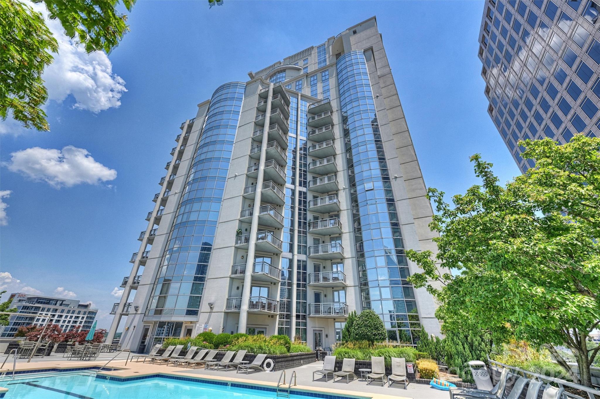 333 W Trade Street Unit: 1610