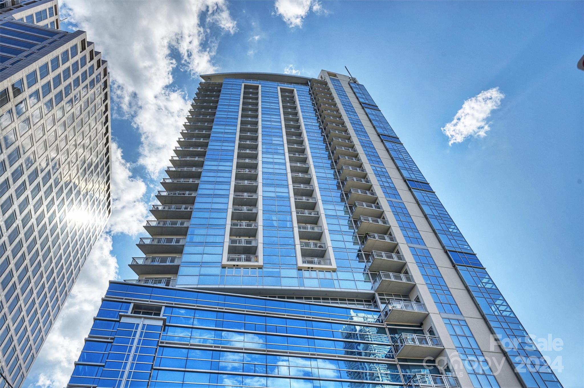 333 W Trade Street Unit: 1610