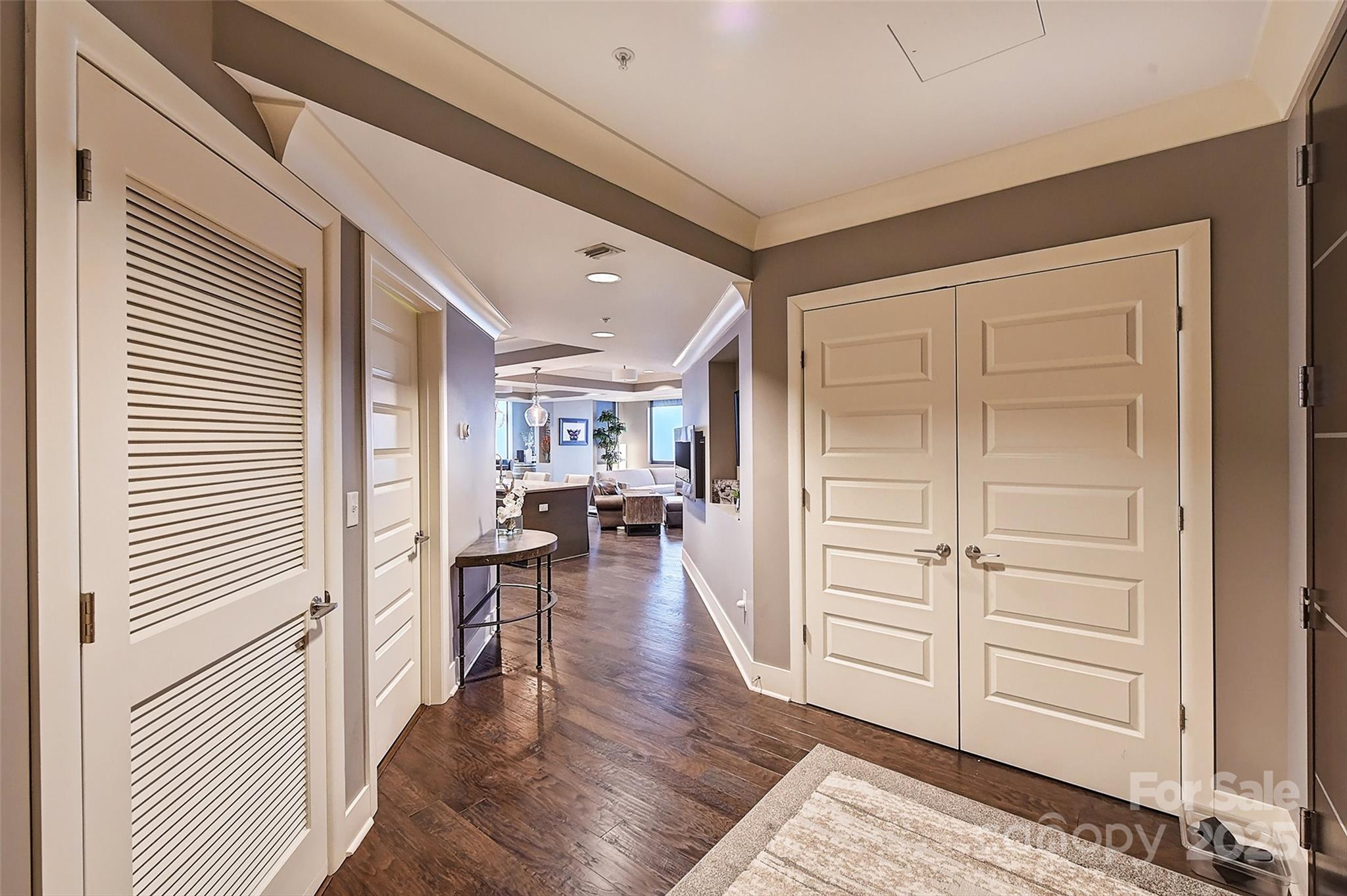 222 S Caldwell Street Unit: 2007