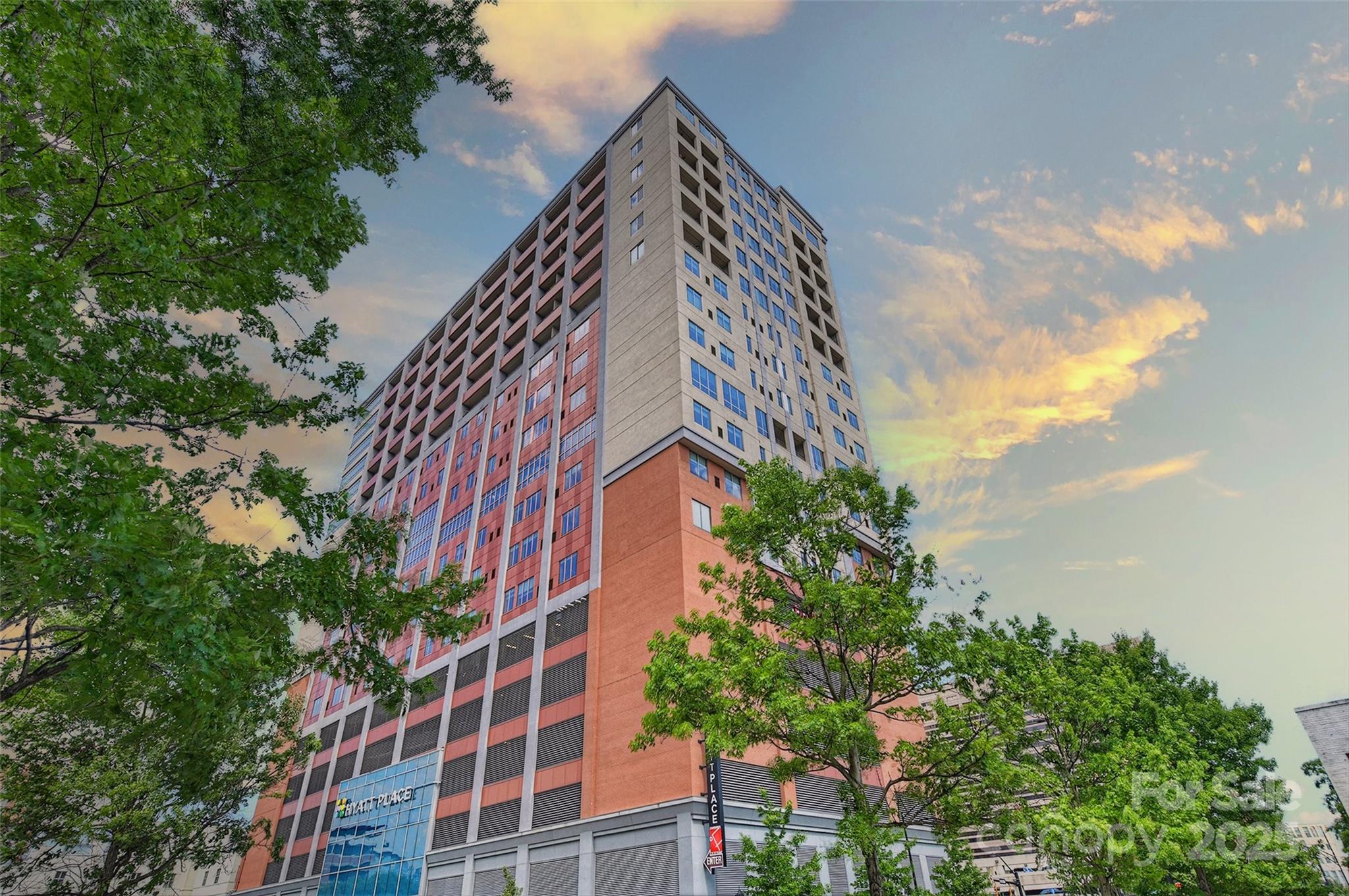 222 S Caldwell Street Unit: 2007