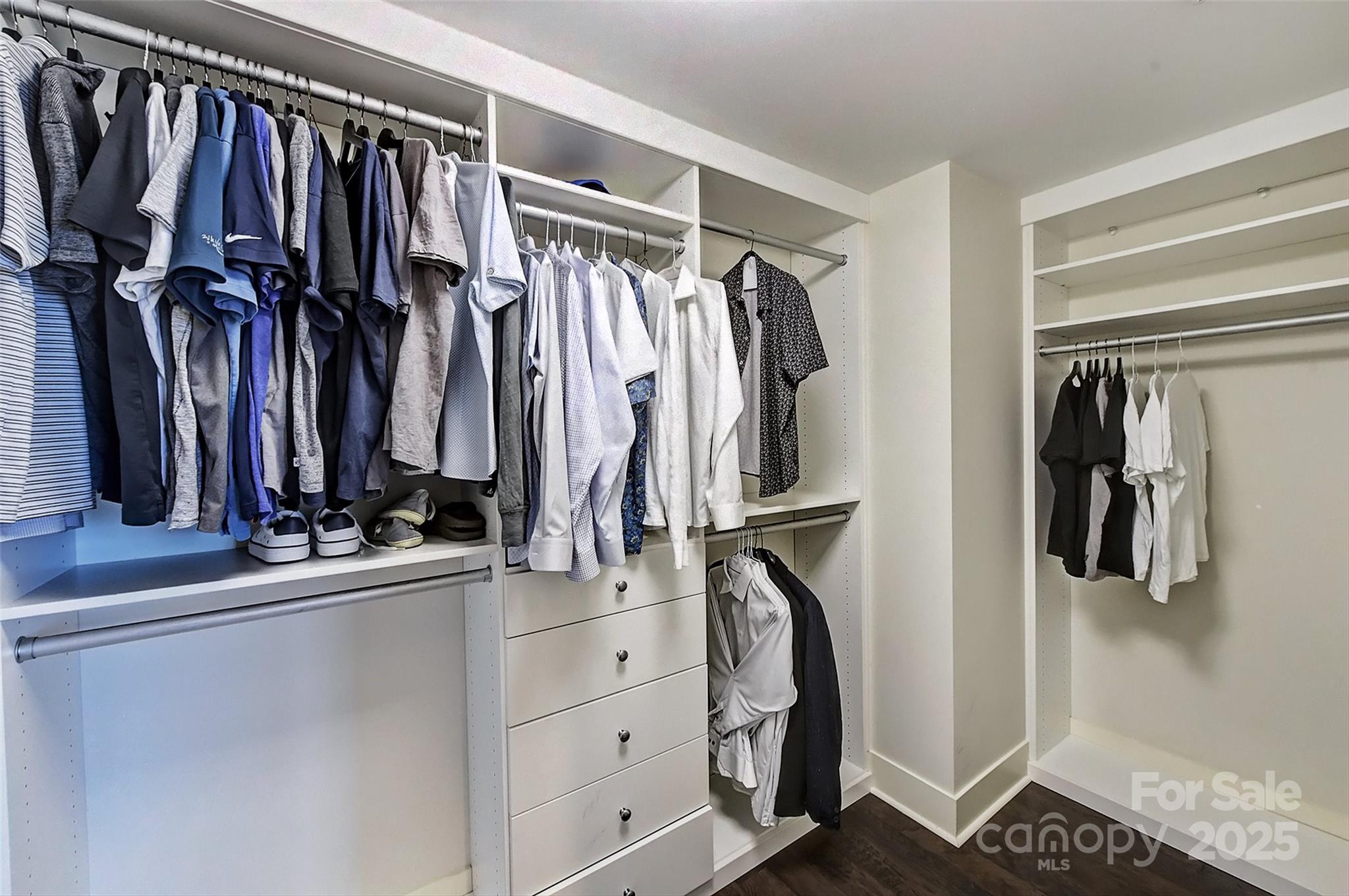 222 S Caldwell Street Unit: 2007