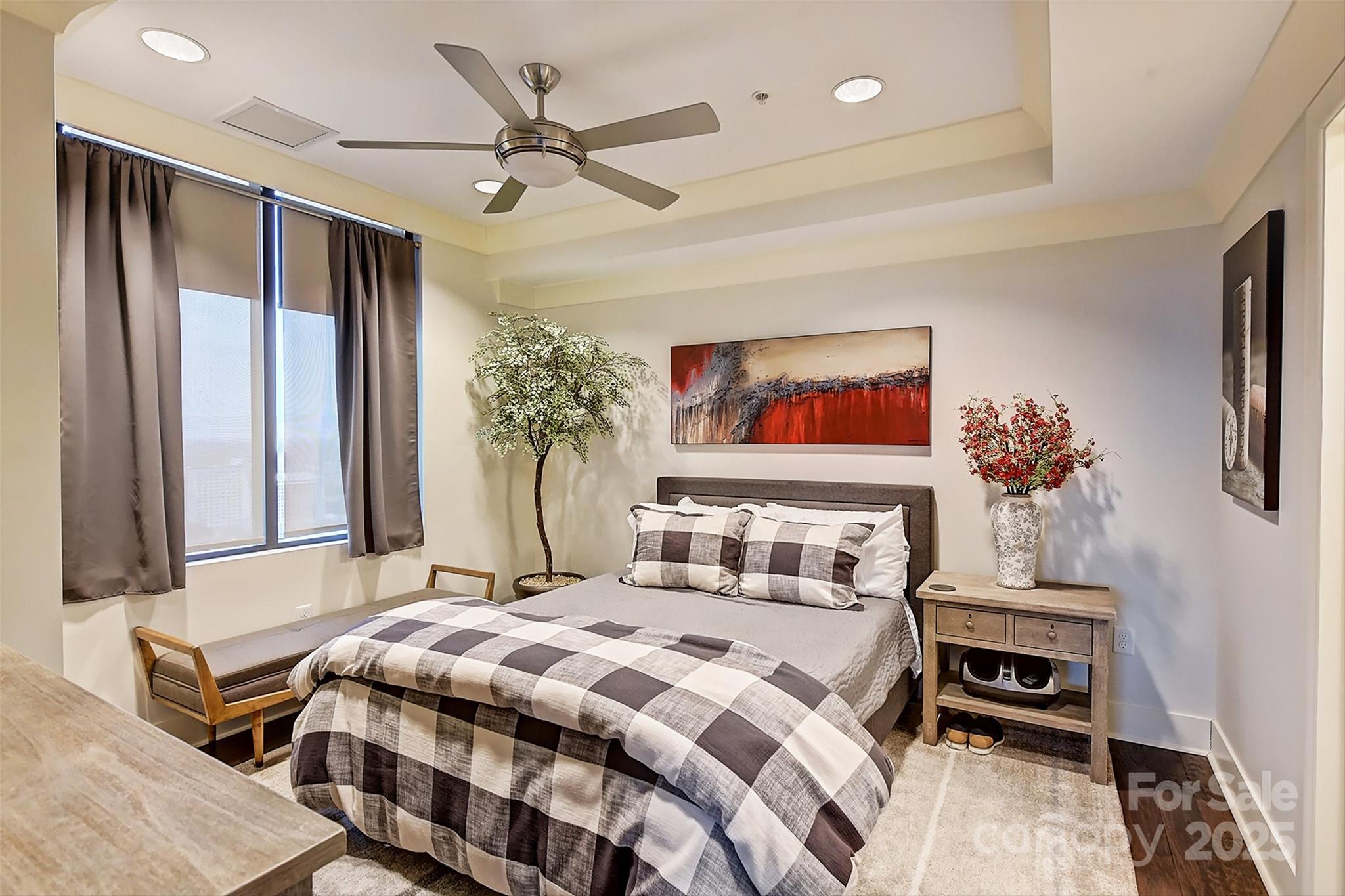 222 S Caldwell Street Unit: 2007