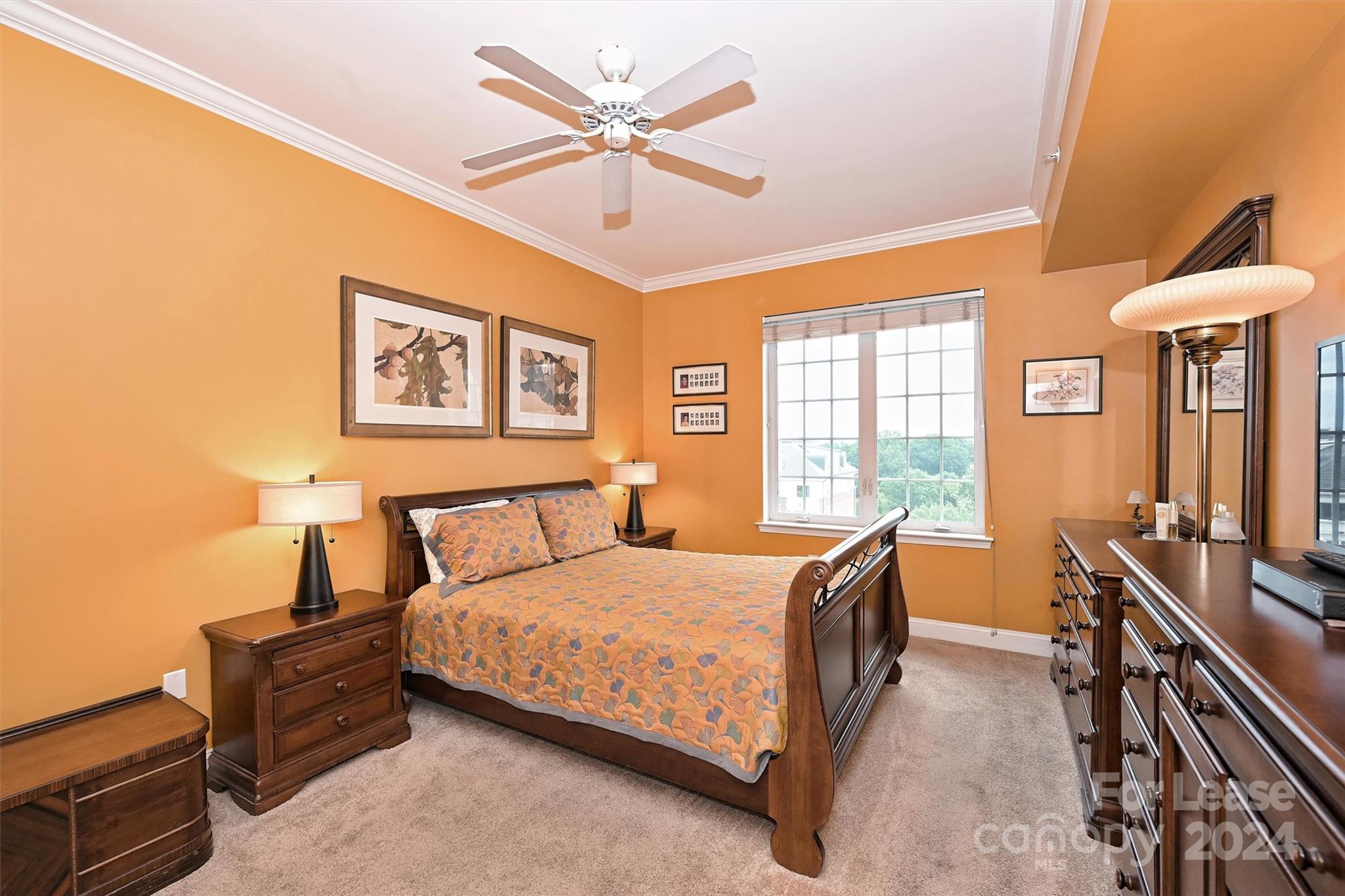 300 W 5th Street Unit: 718