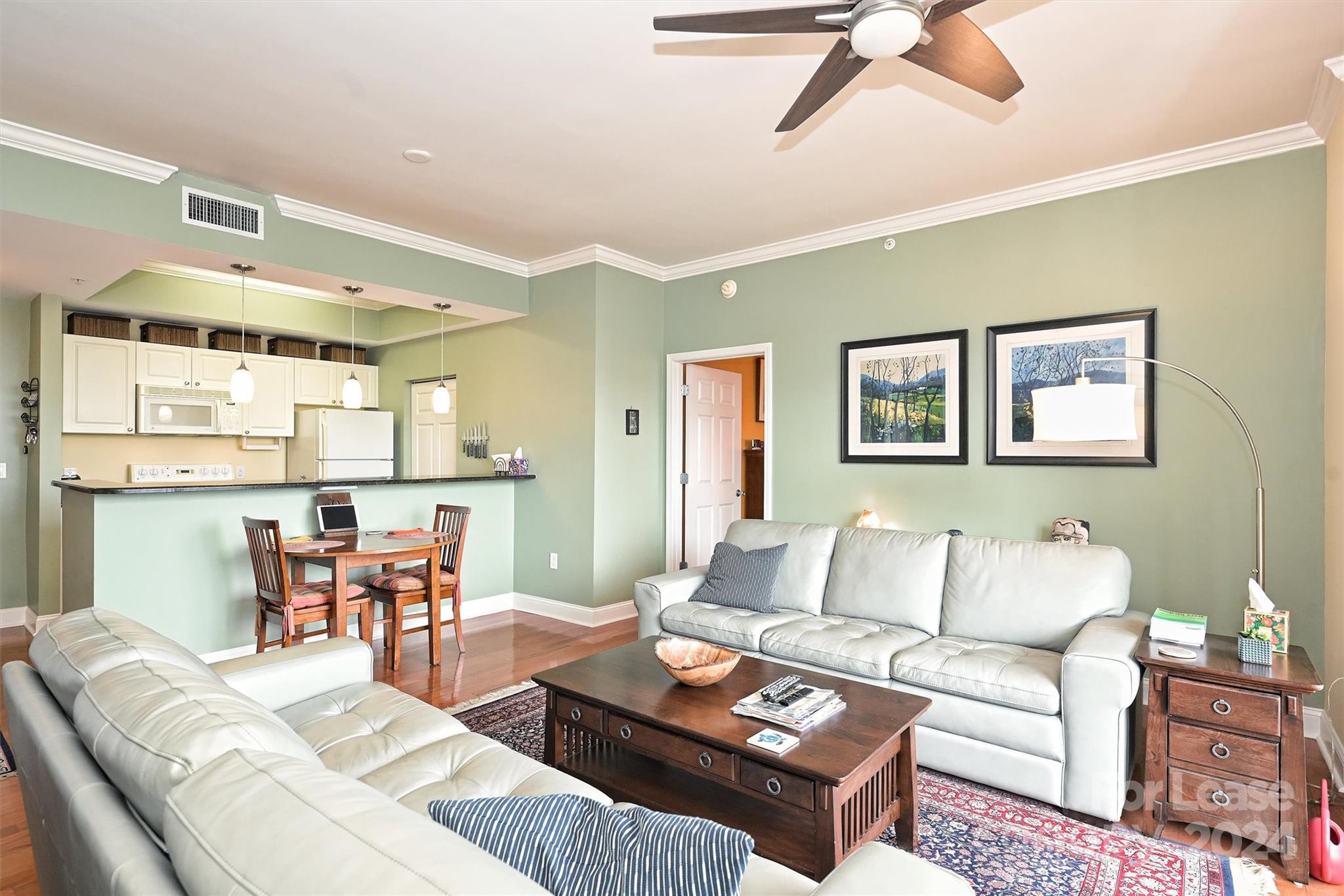 300 W 5th Street Unit: 718