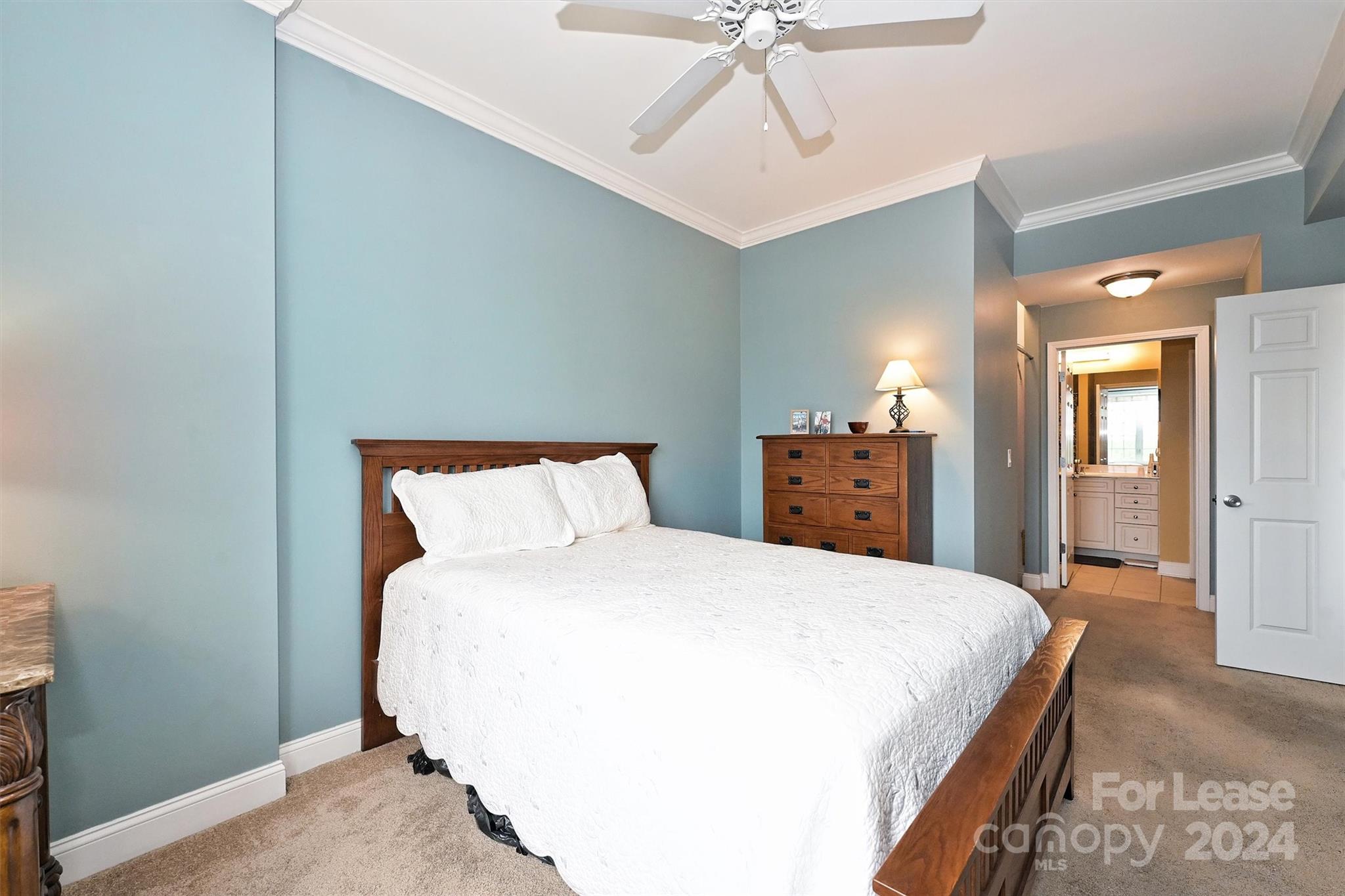 300 W 5th Street Unit: 718