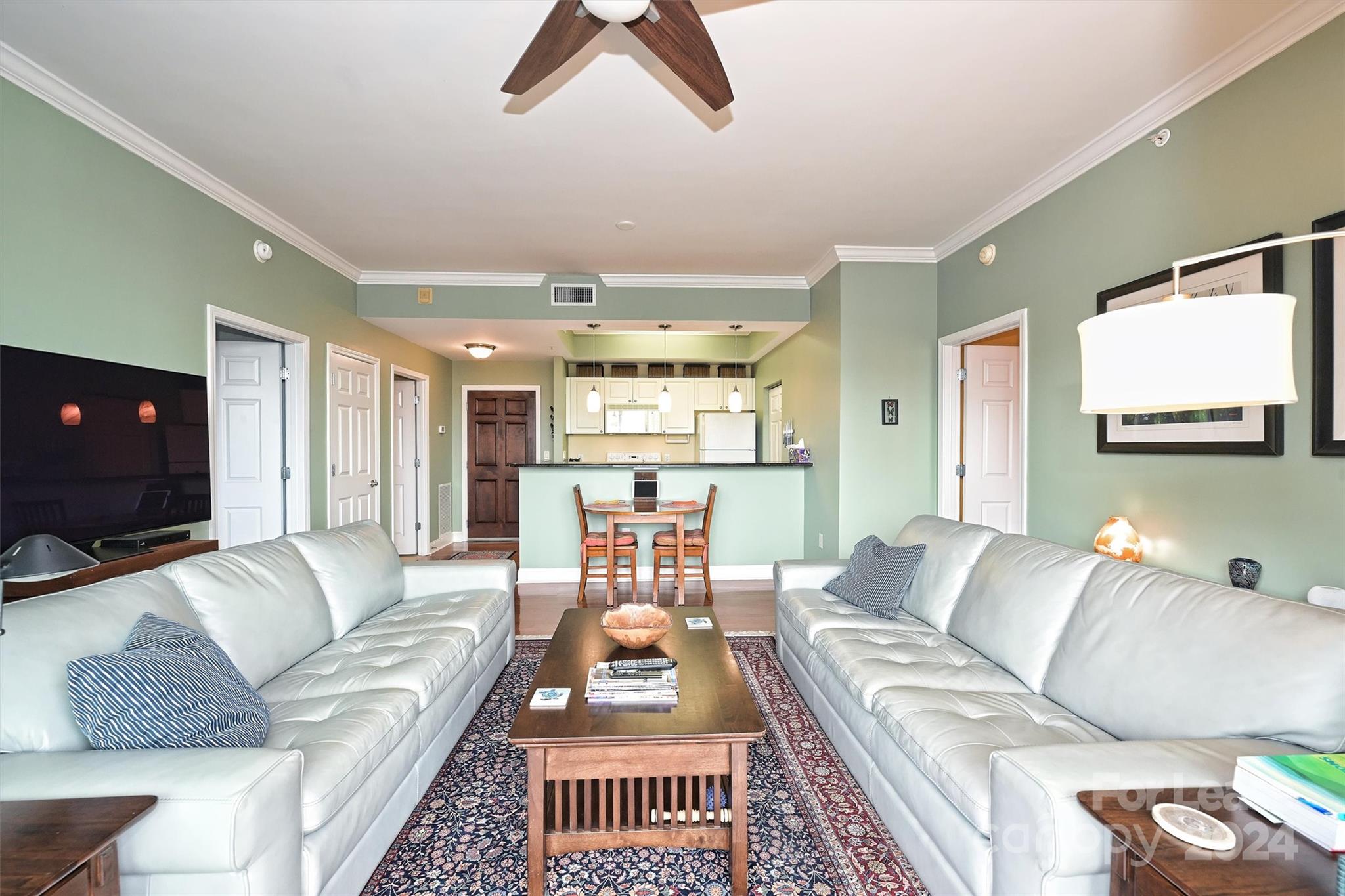 300 W 5th Street Unit: 718