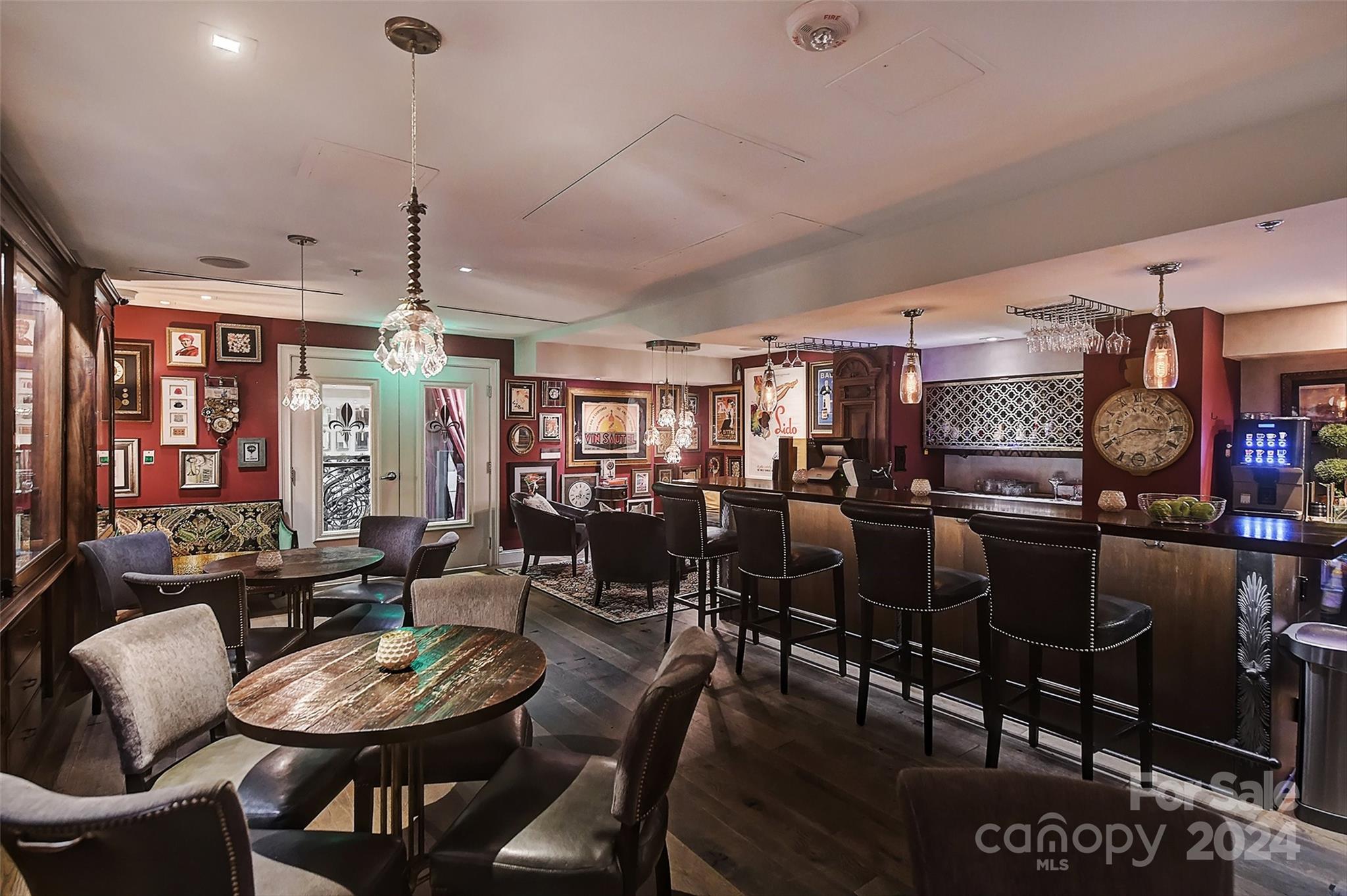 127 N Tryon Street Unit: 308