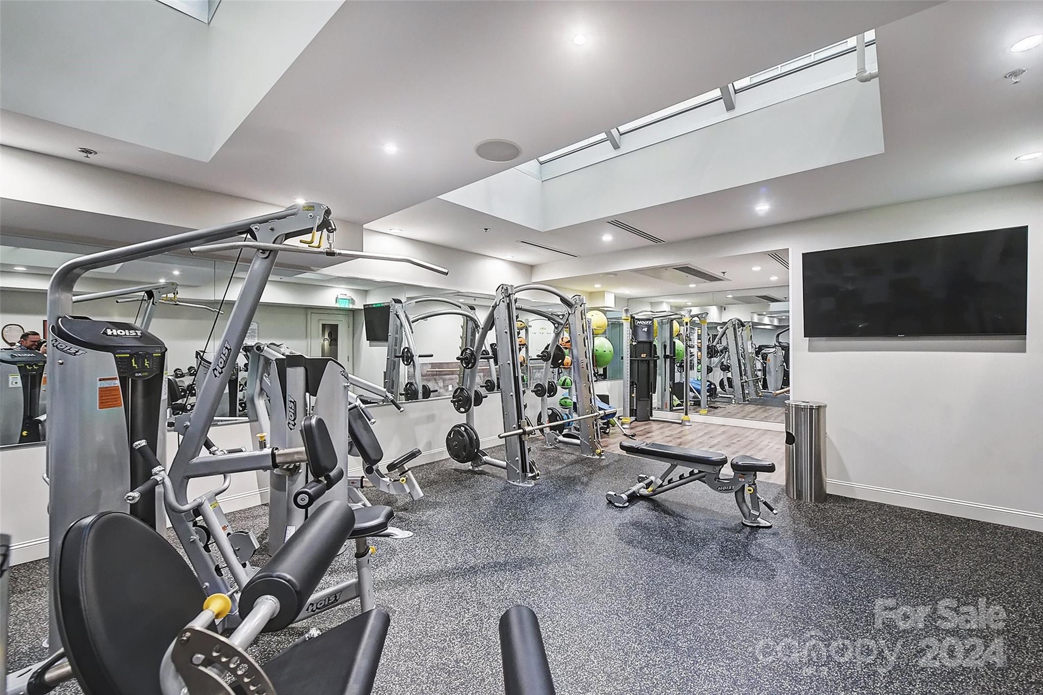 127 N Tryon Street Unit: 308