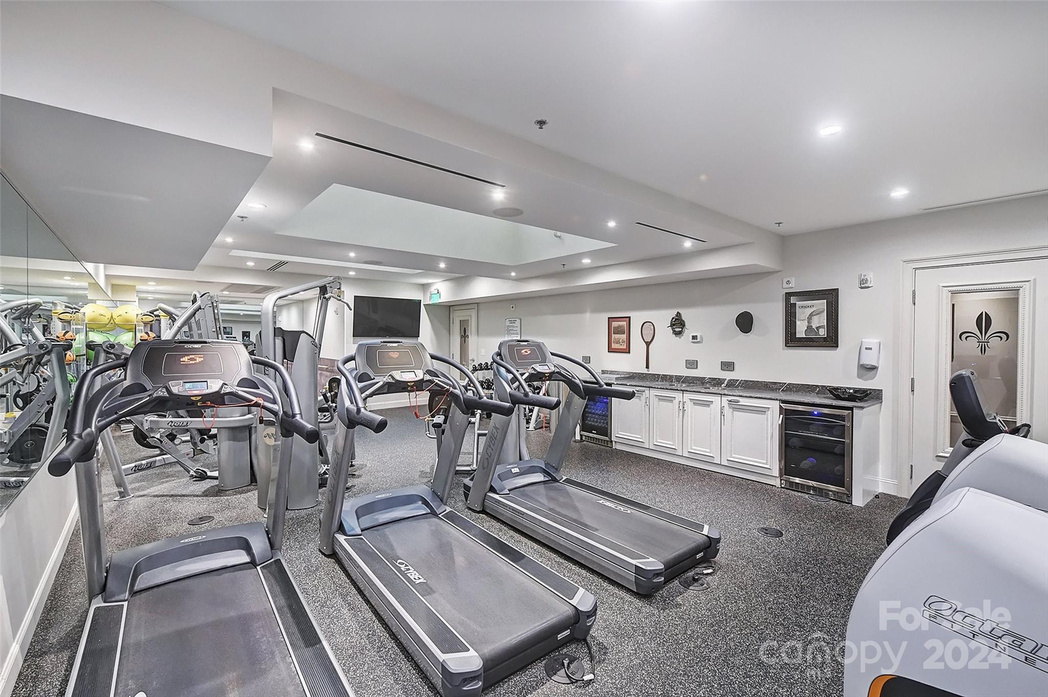 127 N Tryon Street Unit: 308