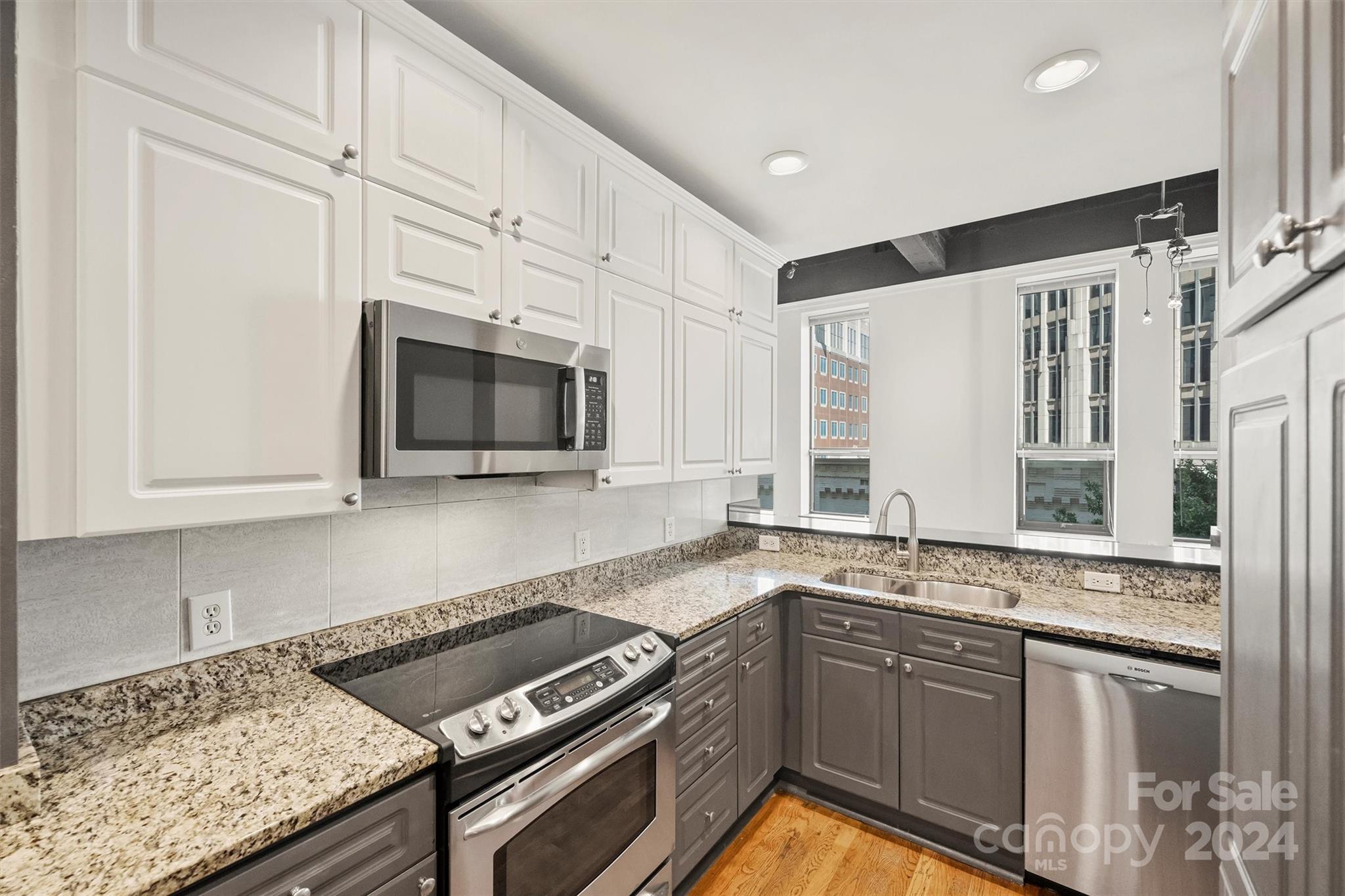 127 N Tryon Street Unit: 308