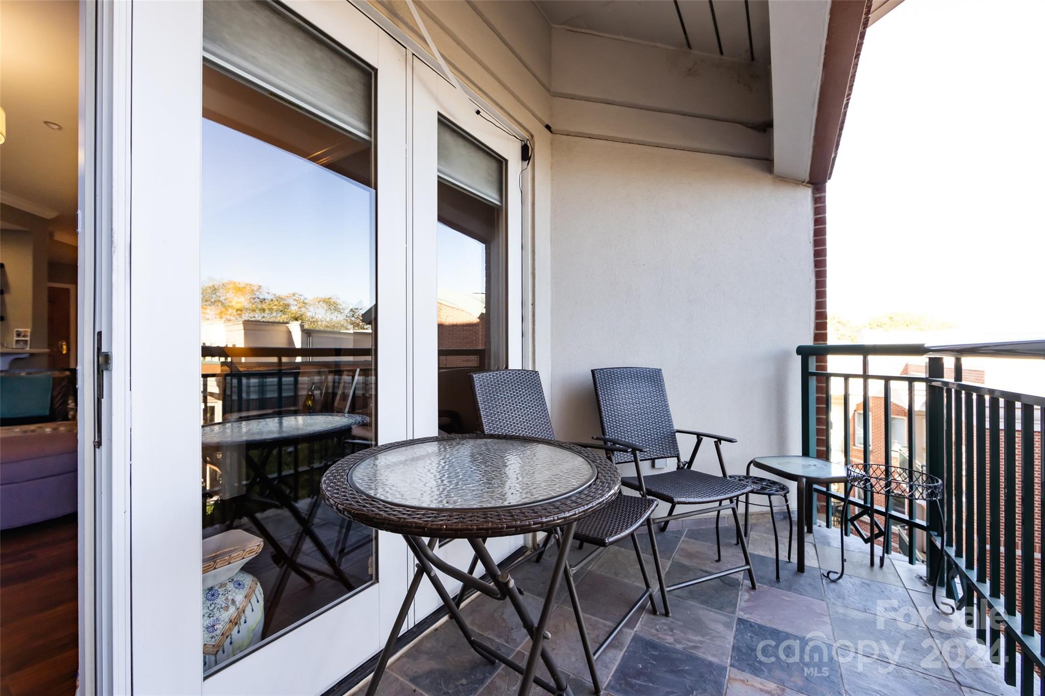 401 N Church Street Unit: 406