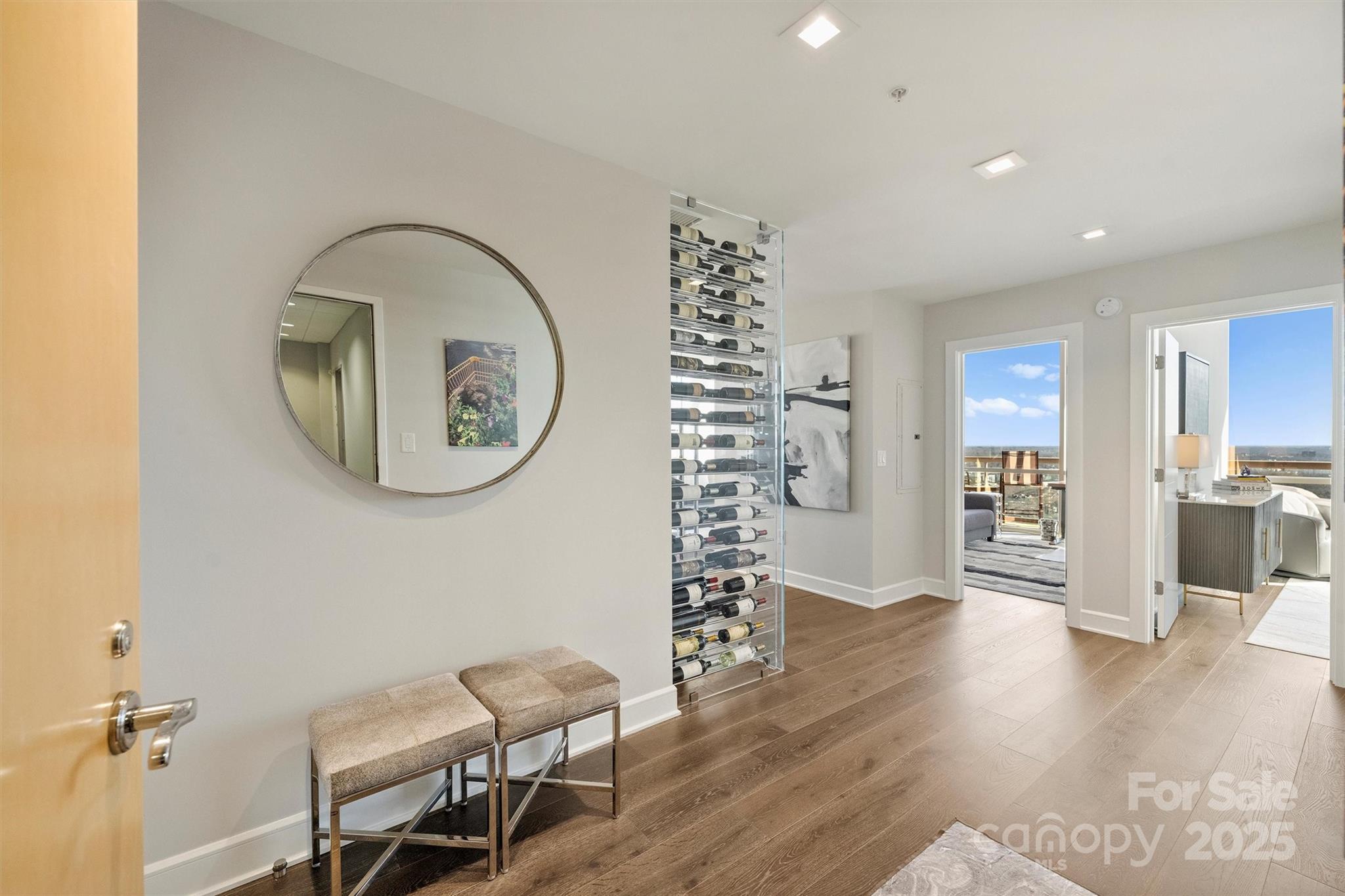 315 Arlington Avenue Unit: 2201