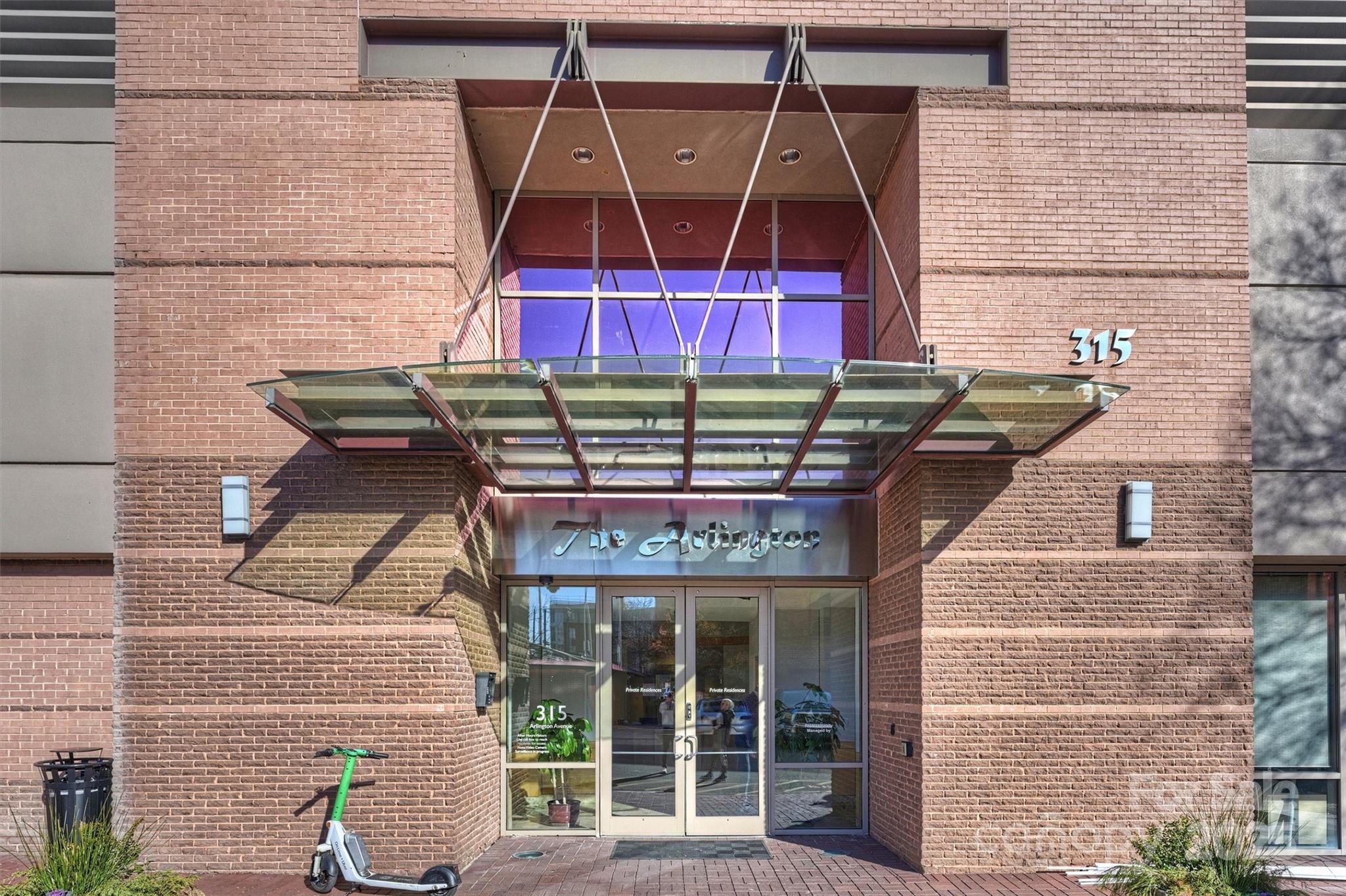 315 Arlington Avenue Unit: 2201