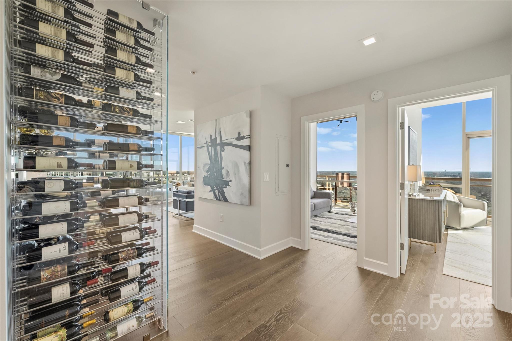 315 Arlington Avenue Unit: 2201