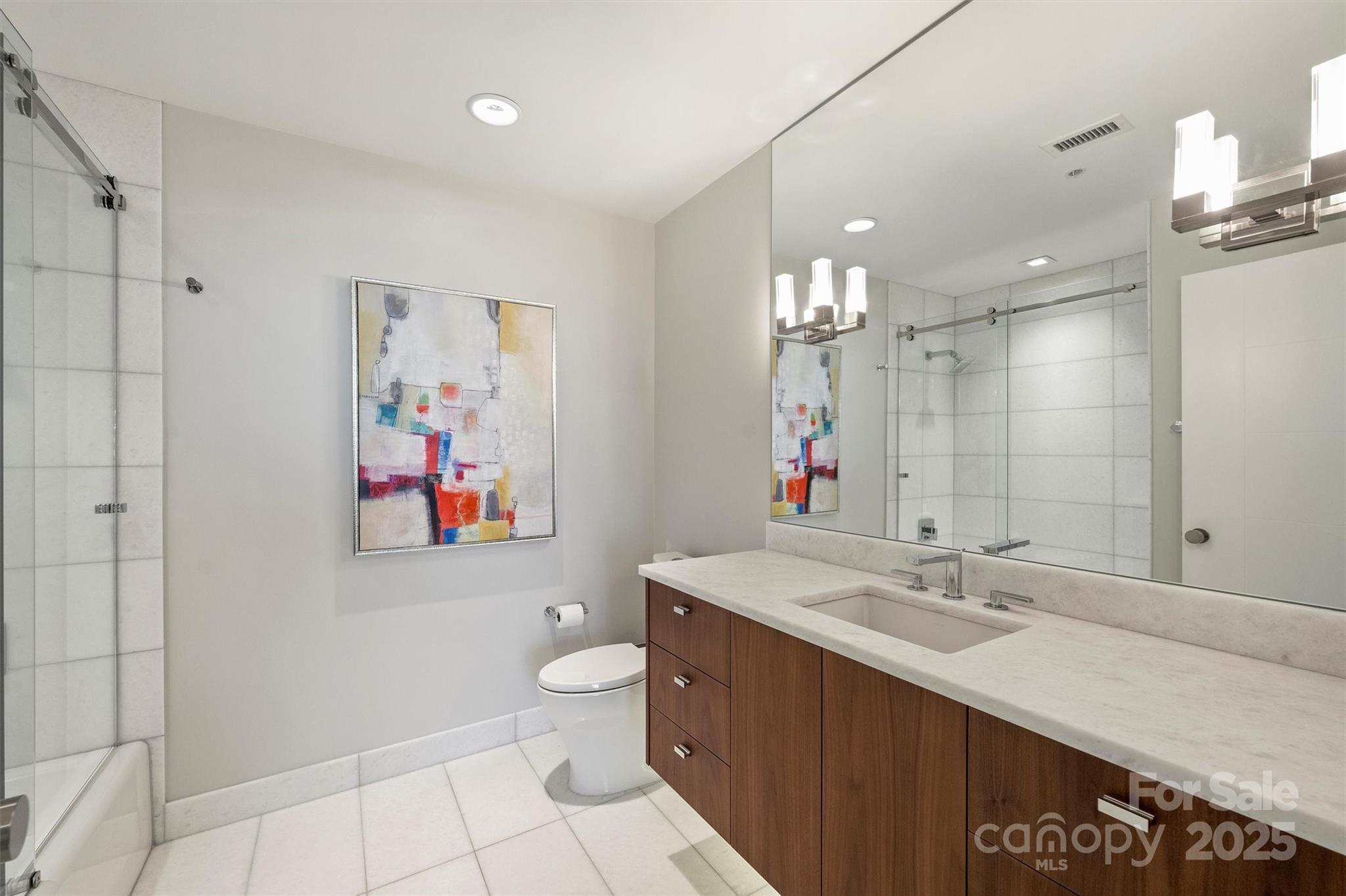 315 Arlington Avenue Unit: 2201